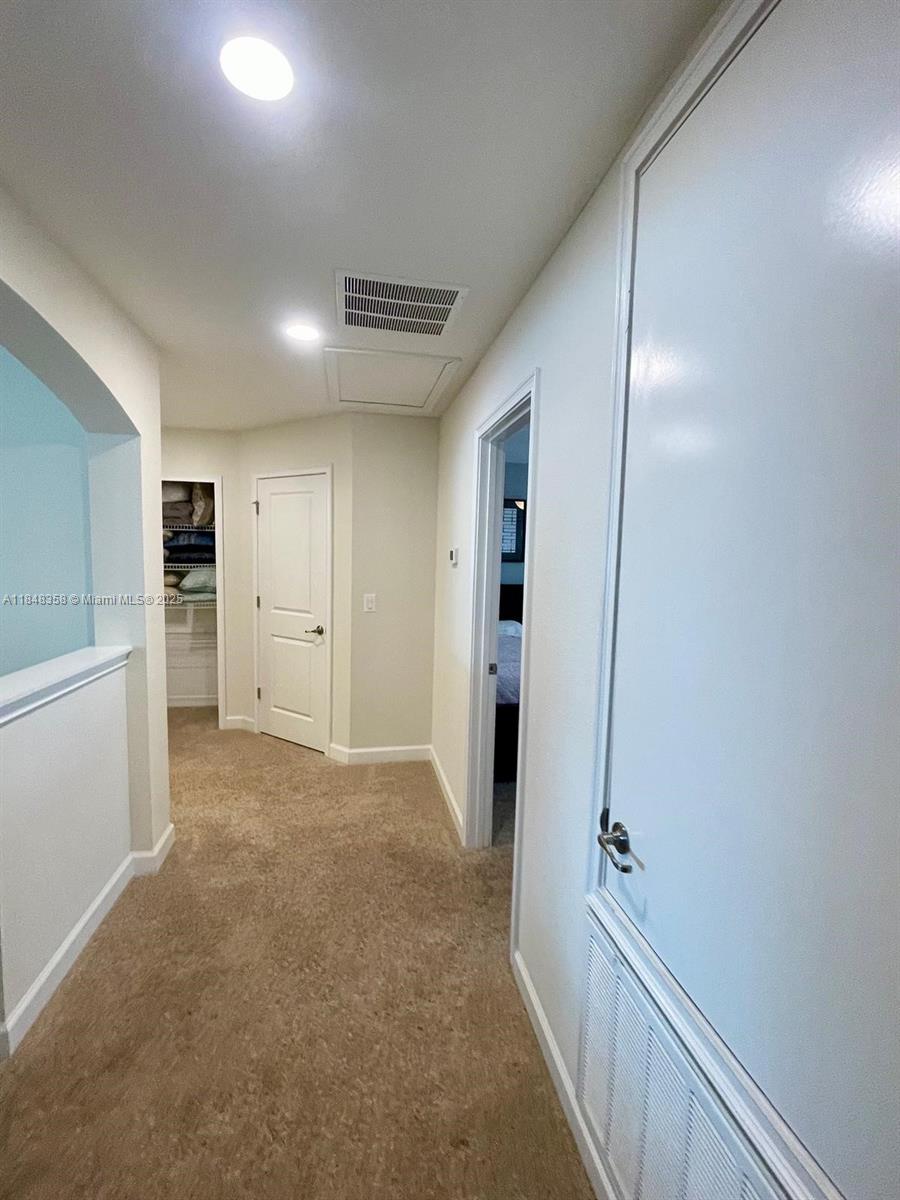 STOREY LAKE - Residential