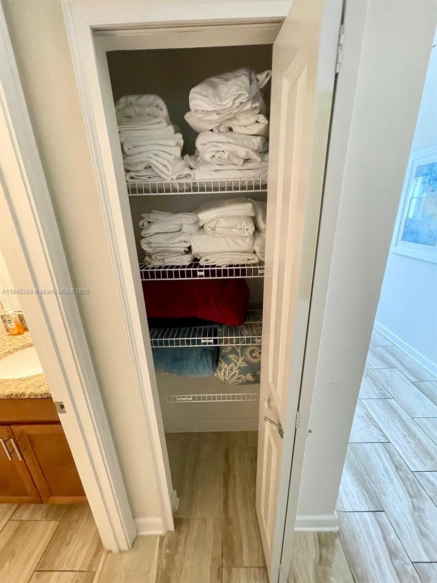 STOREY LAKE - Residential