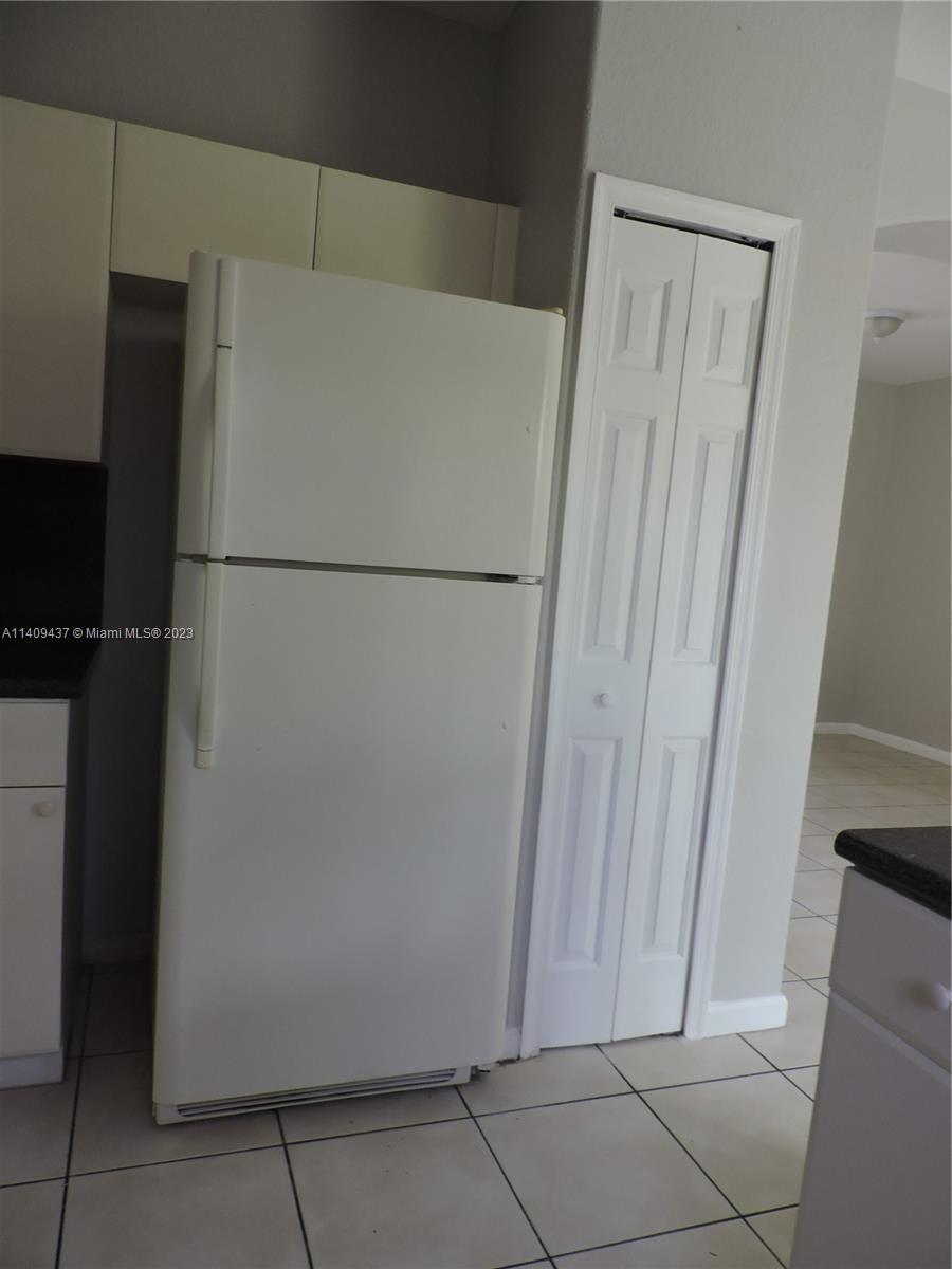 Shoma Twnhms At Keyscove - Residential Lease