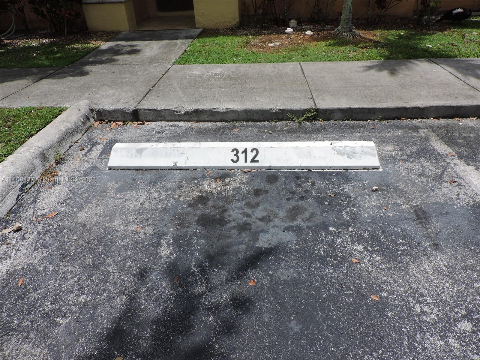 Shoma Twnhms At Keyscove - Residential Lease