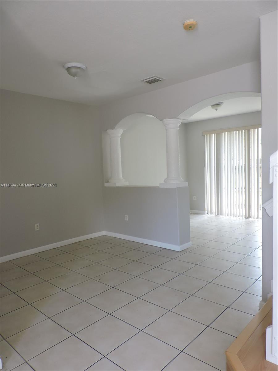 Shoma Twnhms At Keyscove - Residential Lease