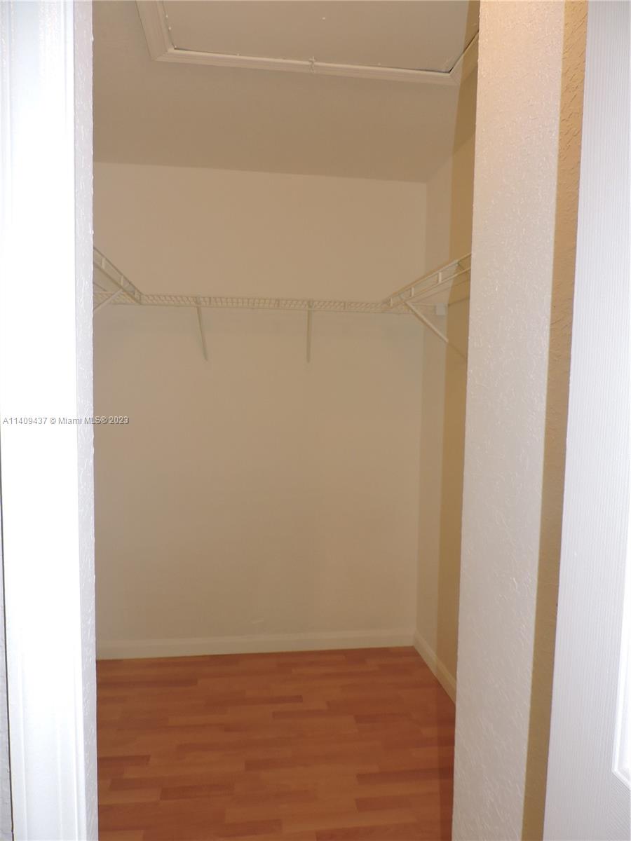 Shoma Twnhms At Keyscove - Residential Lease