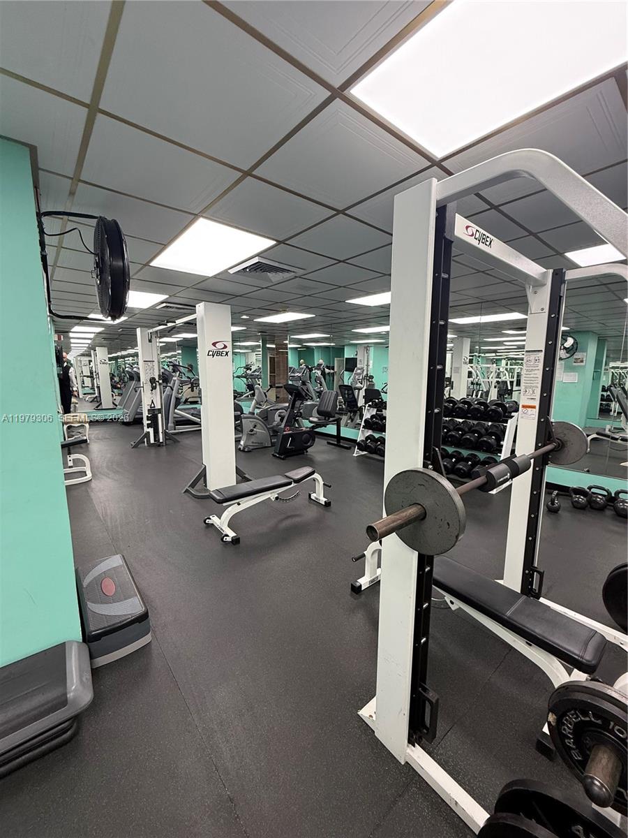 IMPERIAL HOUSE CONDO - Residential Lease