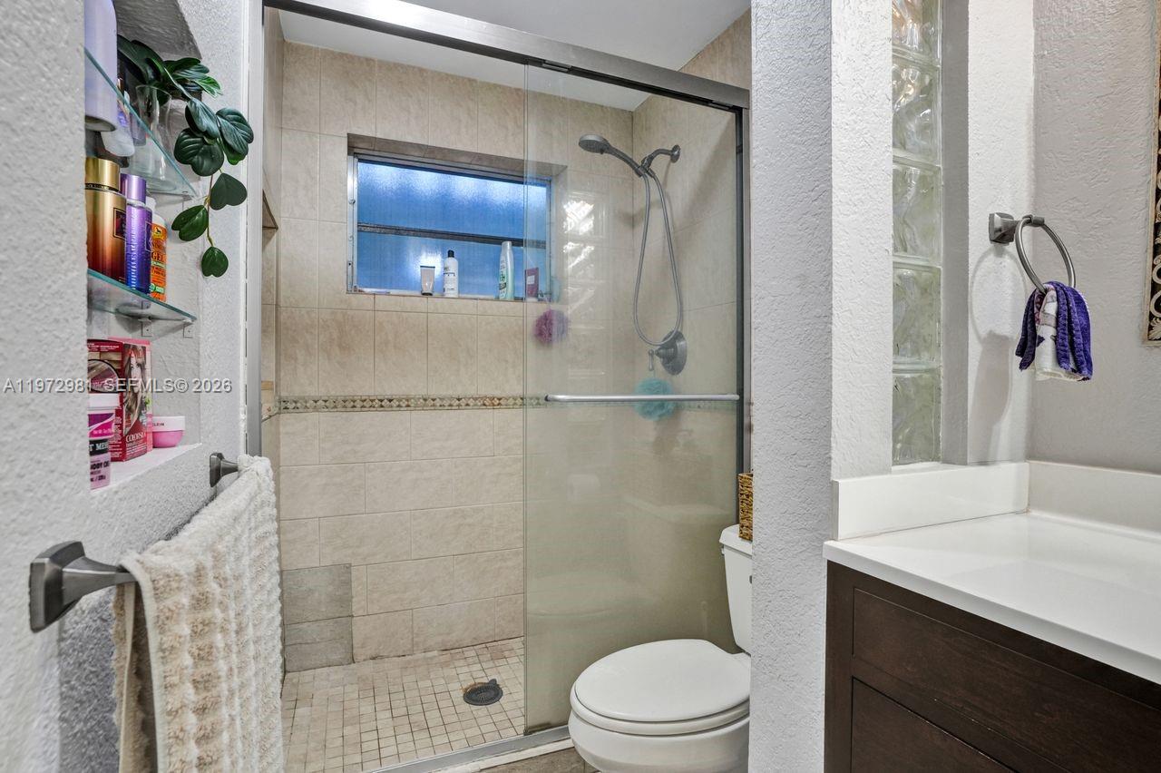 CARIBBEAN HOUSE CONDO - Residential