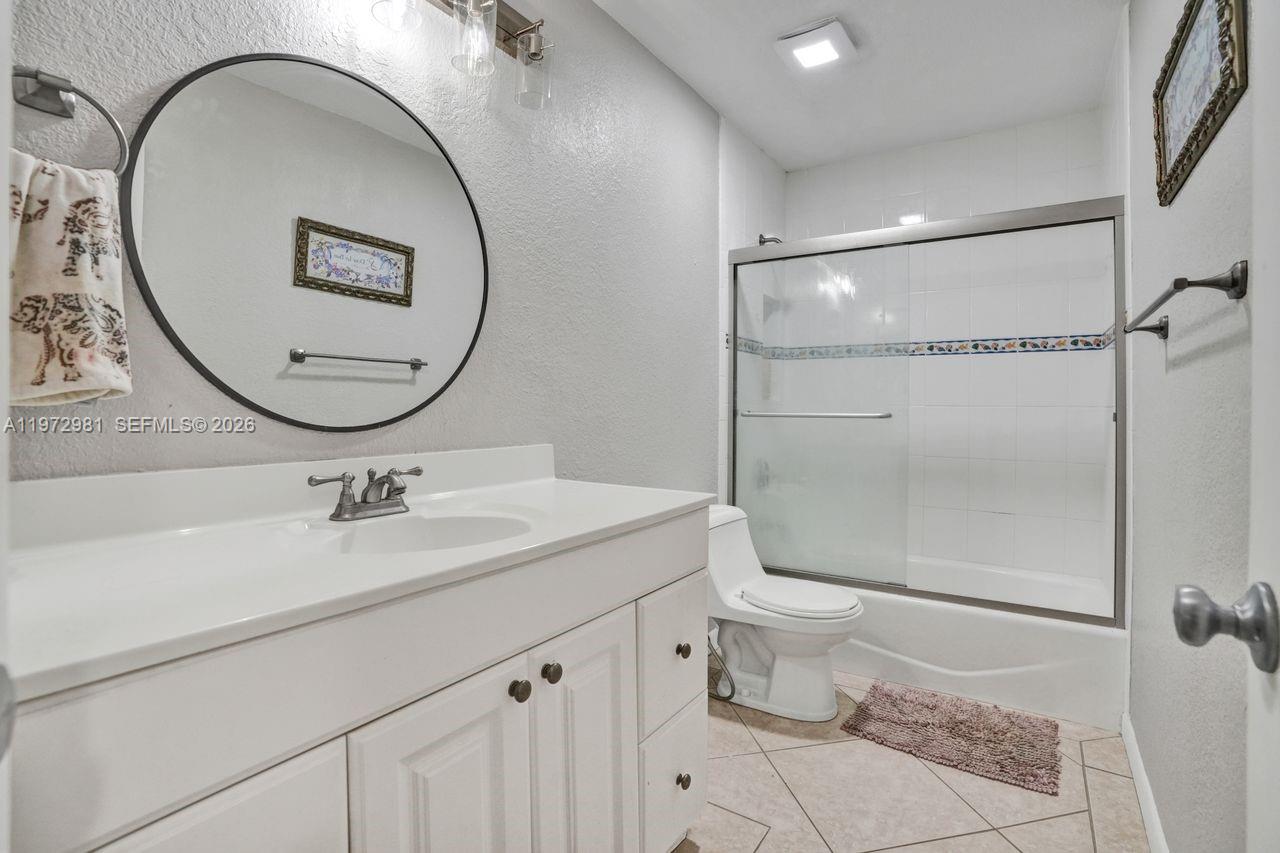 CARIBBEAN HOUSE CONDO - Residential