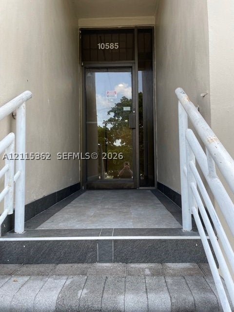 10585 SW 109th ct