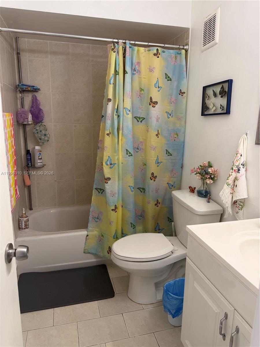 GREENGLADES CONDO 16 - Residential