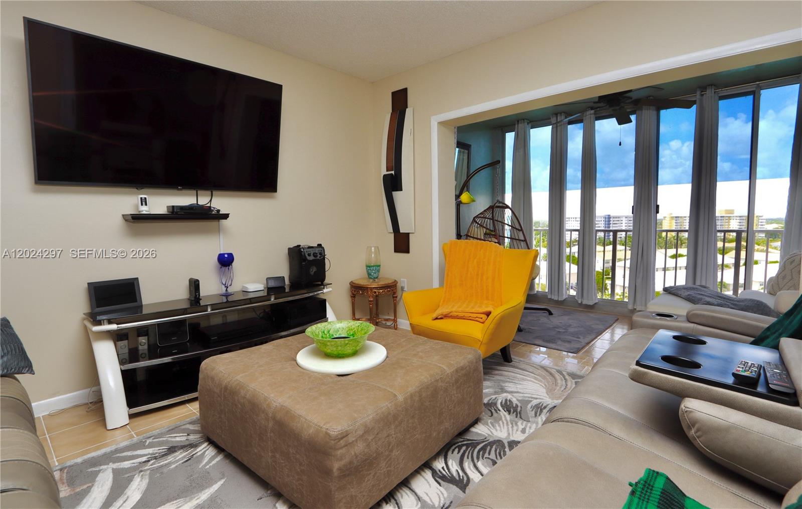 HILLCREST EAST NO 27 COND - Residential