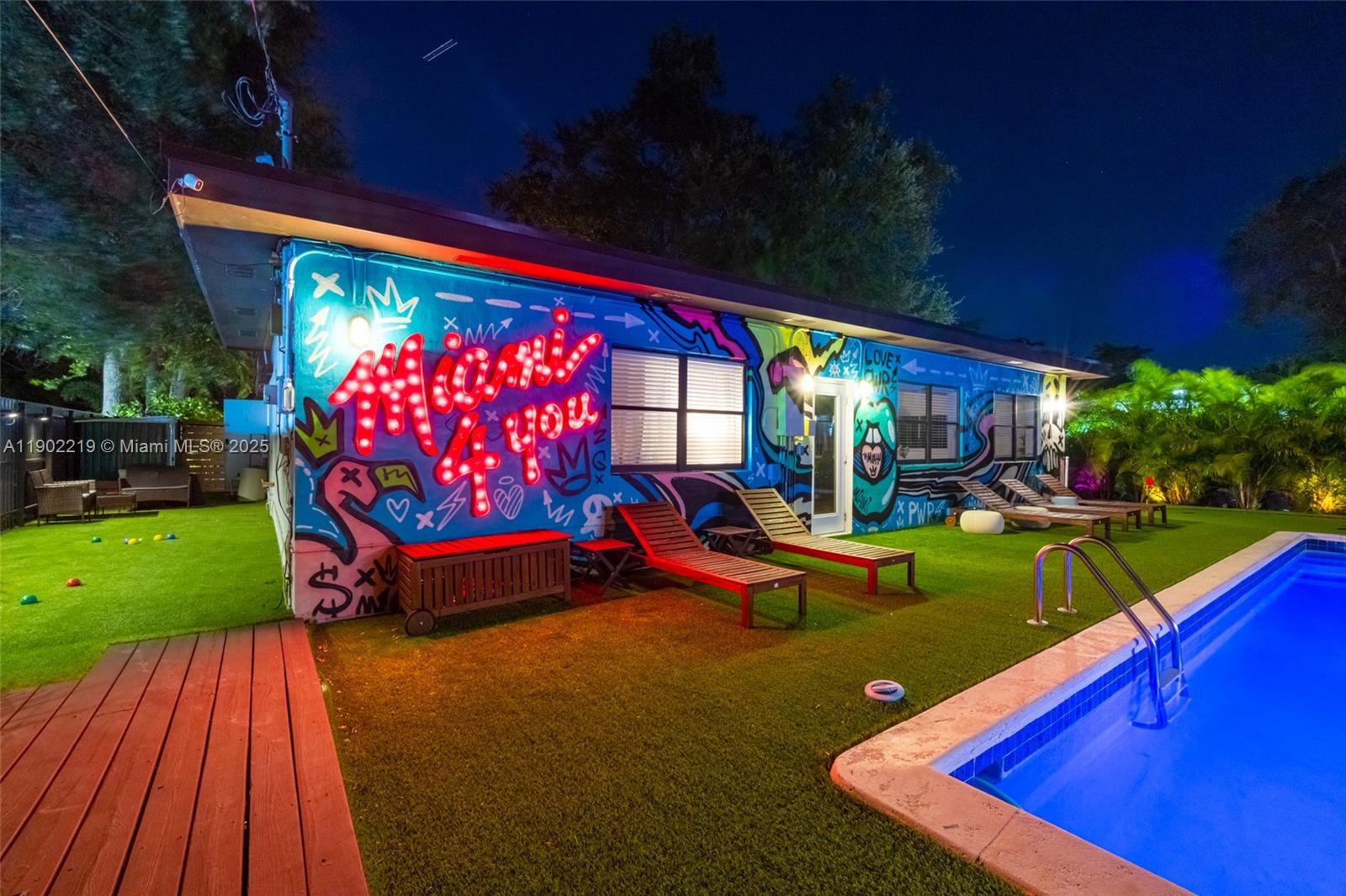 BRIAN MANORS - Residential Lease