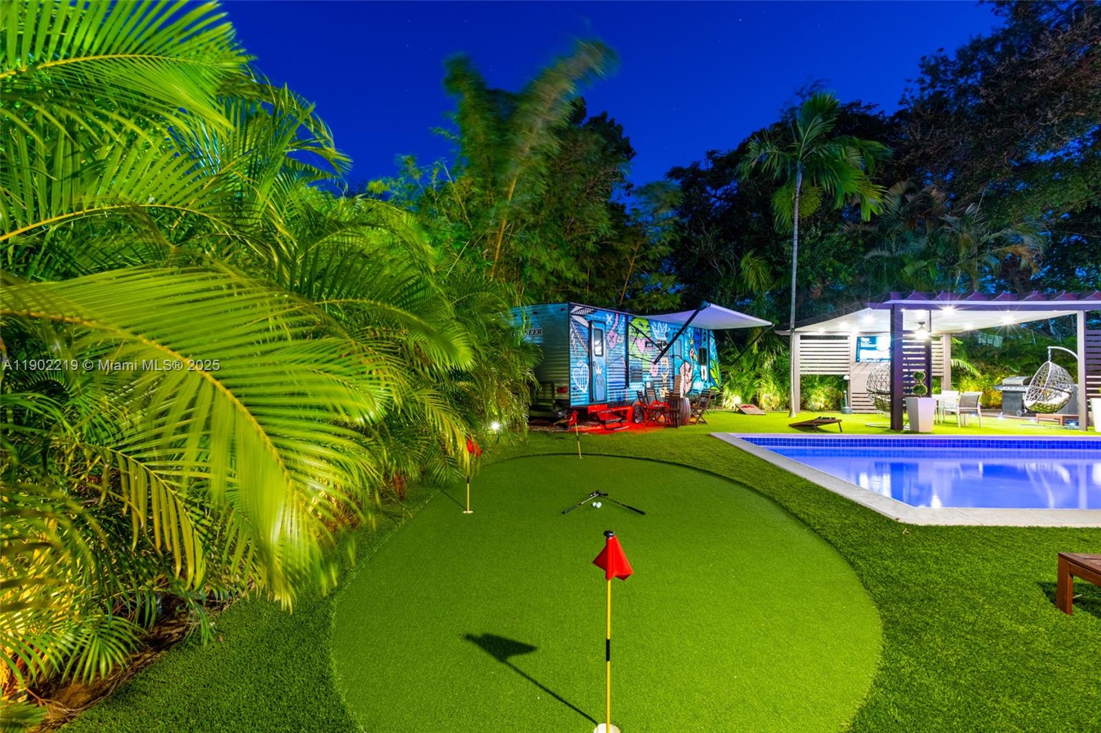 BRIAN MANORS - Residential Lease