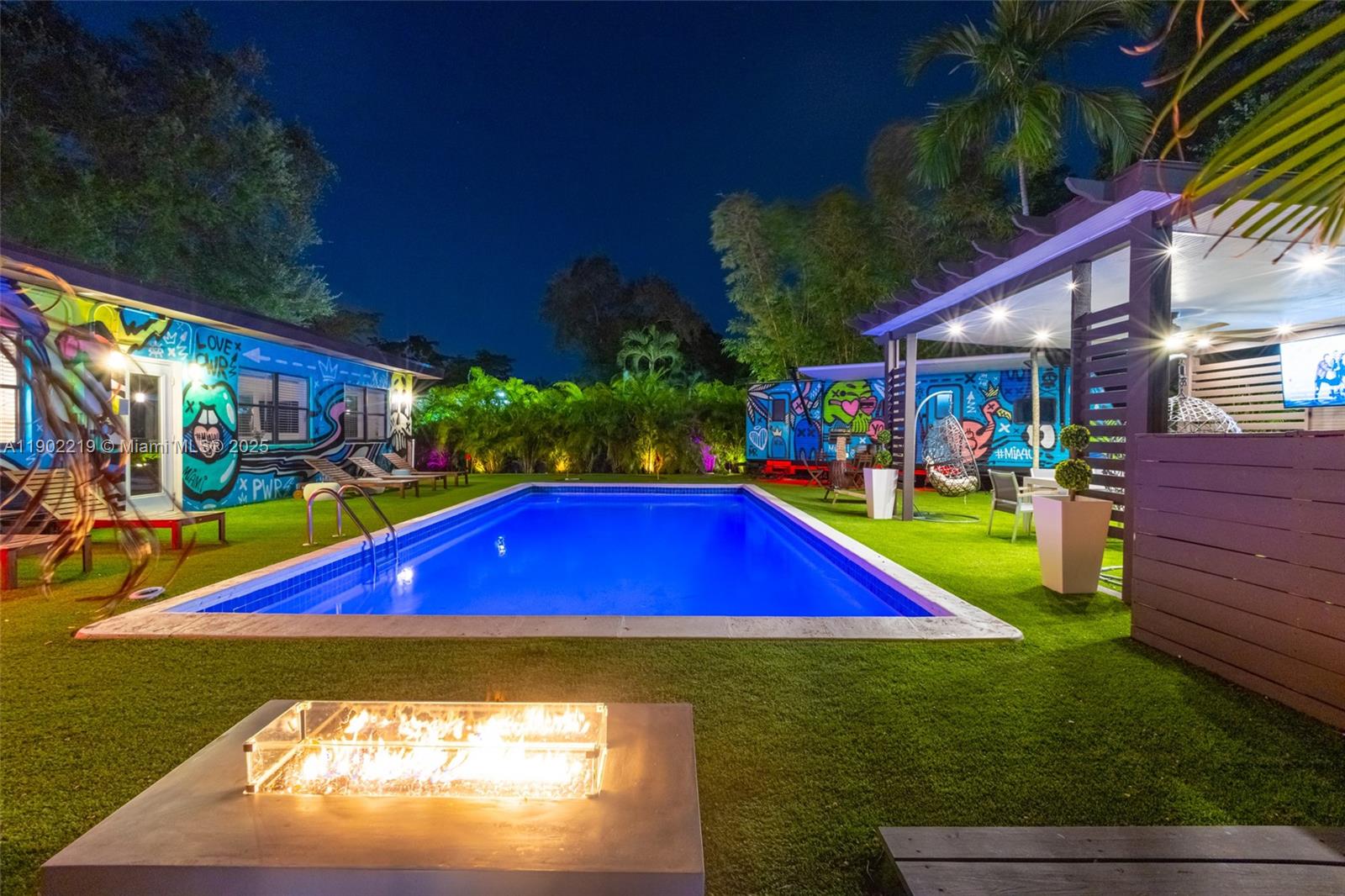 BRIAN MANORS - Residential Lease