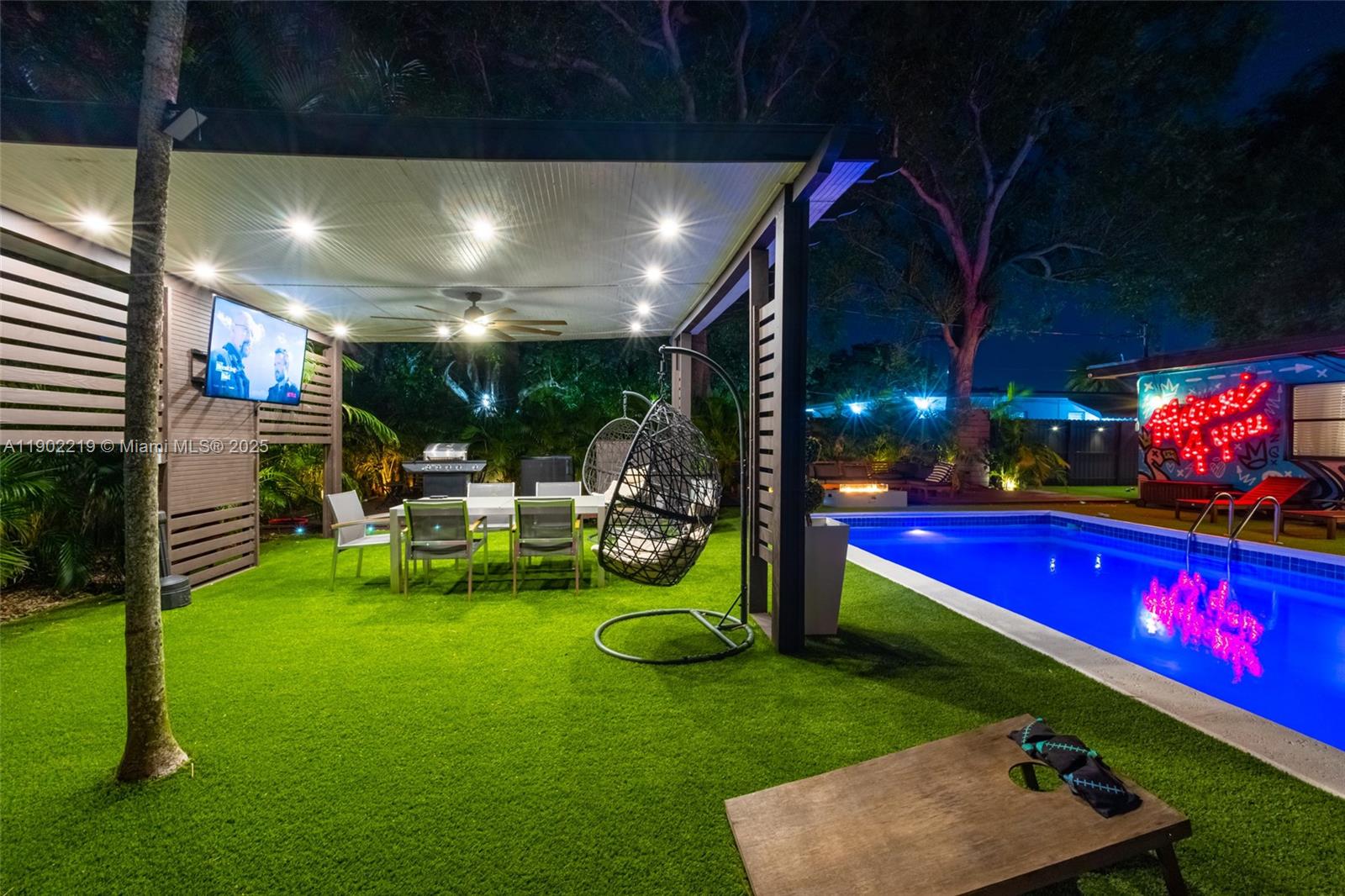 BRIAN MANORS - Residential Lease