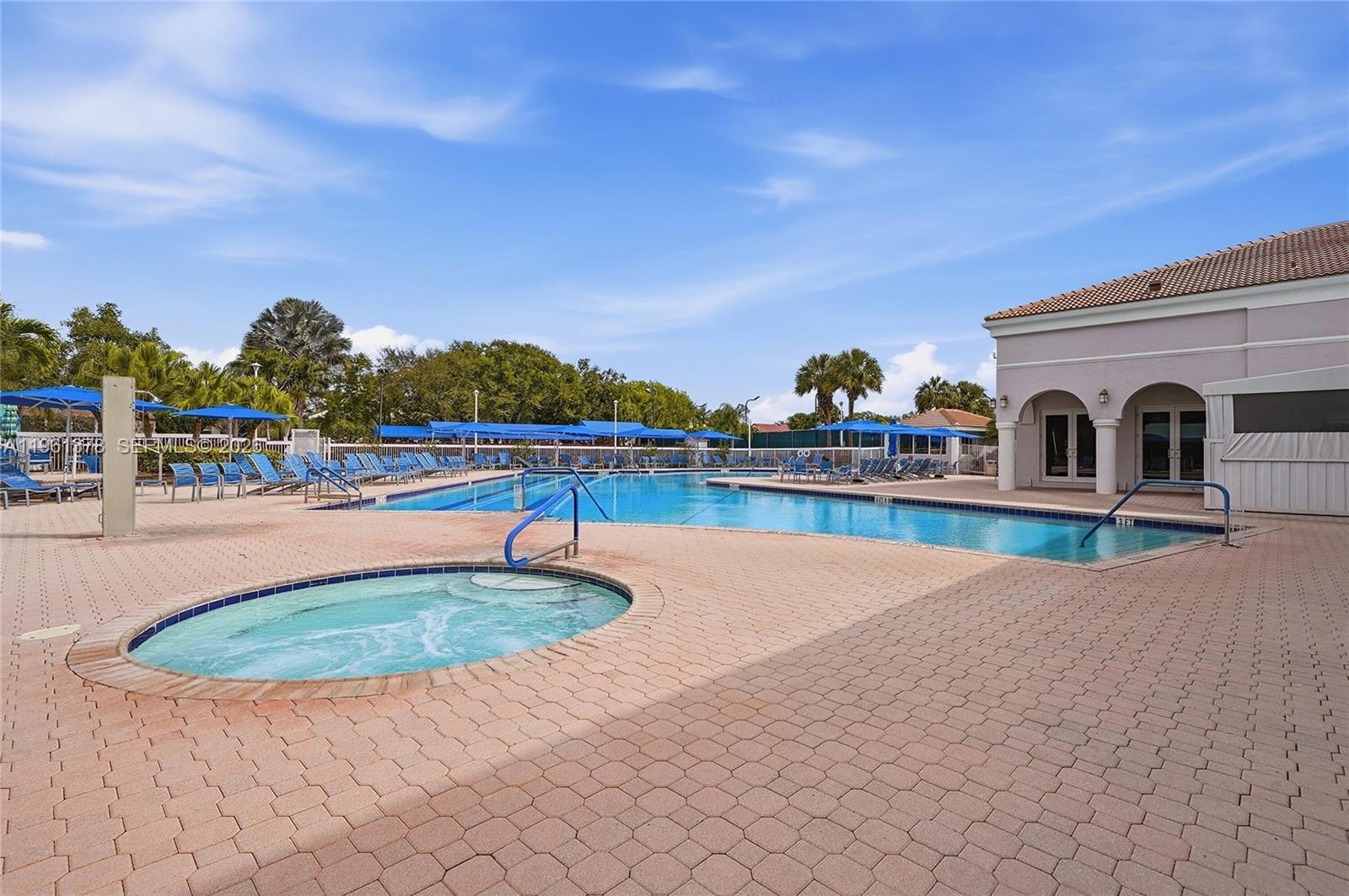 ALEXANDRA VILLAGE CONDO - Residential