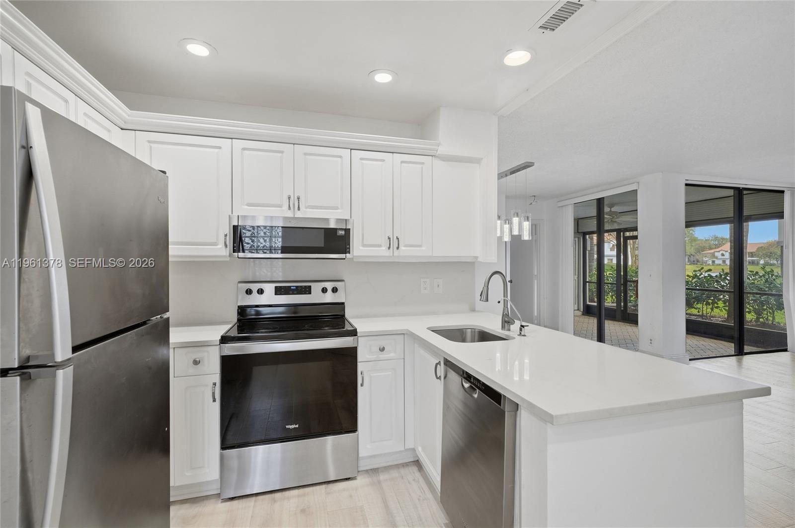 ALEXANDRA VILLAGE CONDO - Residential