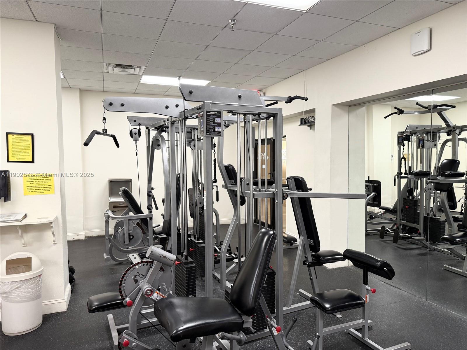 WINSTON TOWERS 700 CONDO - Residential Lease