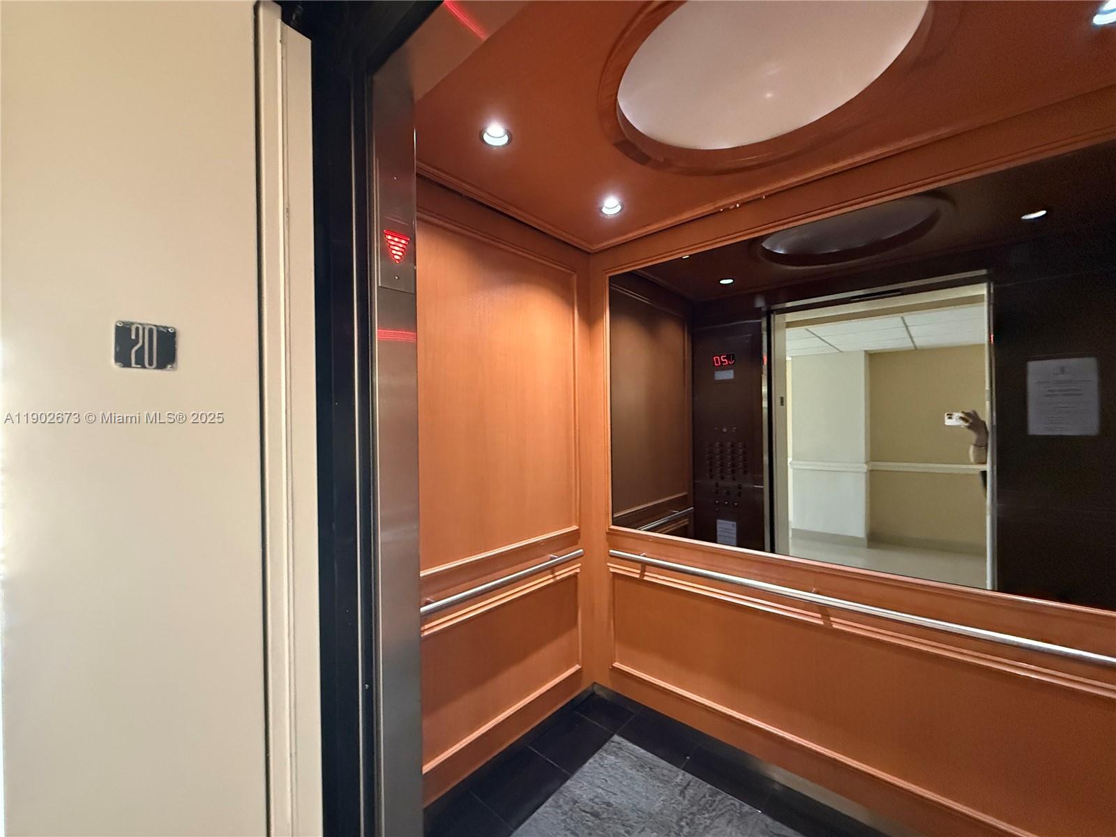 WINSTON TOWERS 700 CONDO - Residential Lease