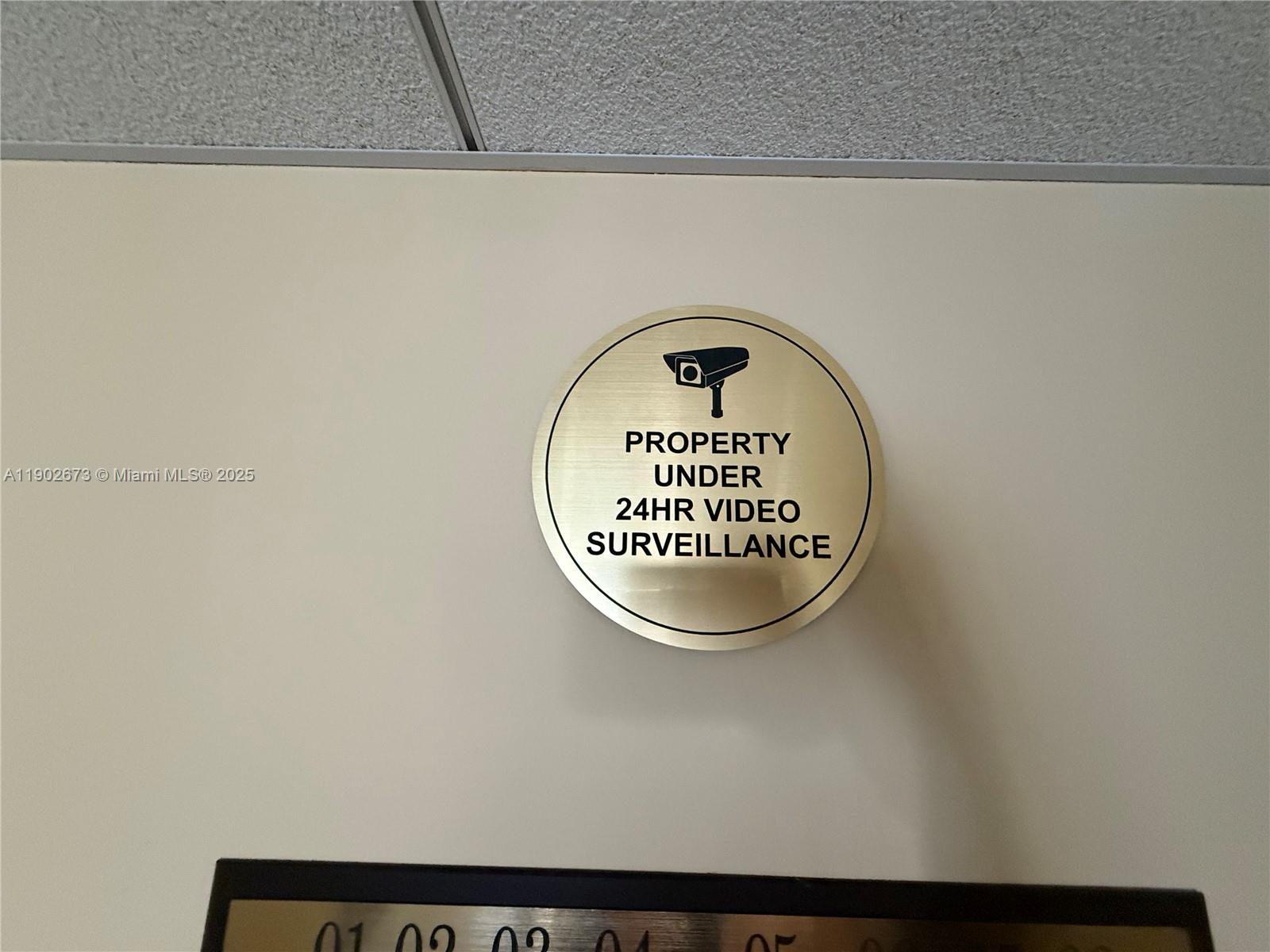 WINSTON TOWERS 700 CONDO - Residential Lease