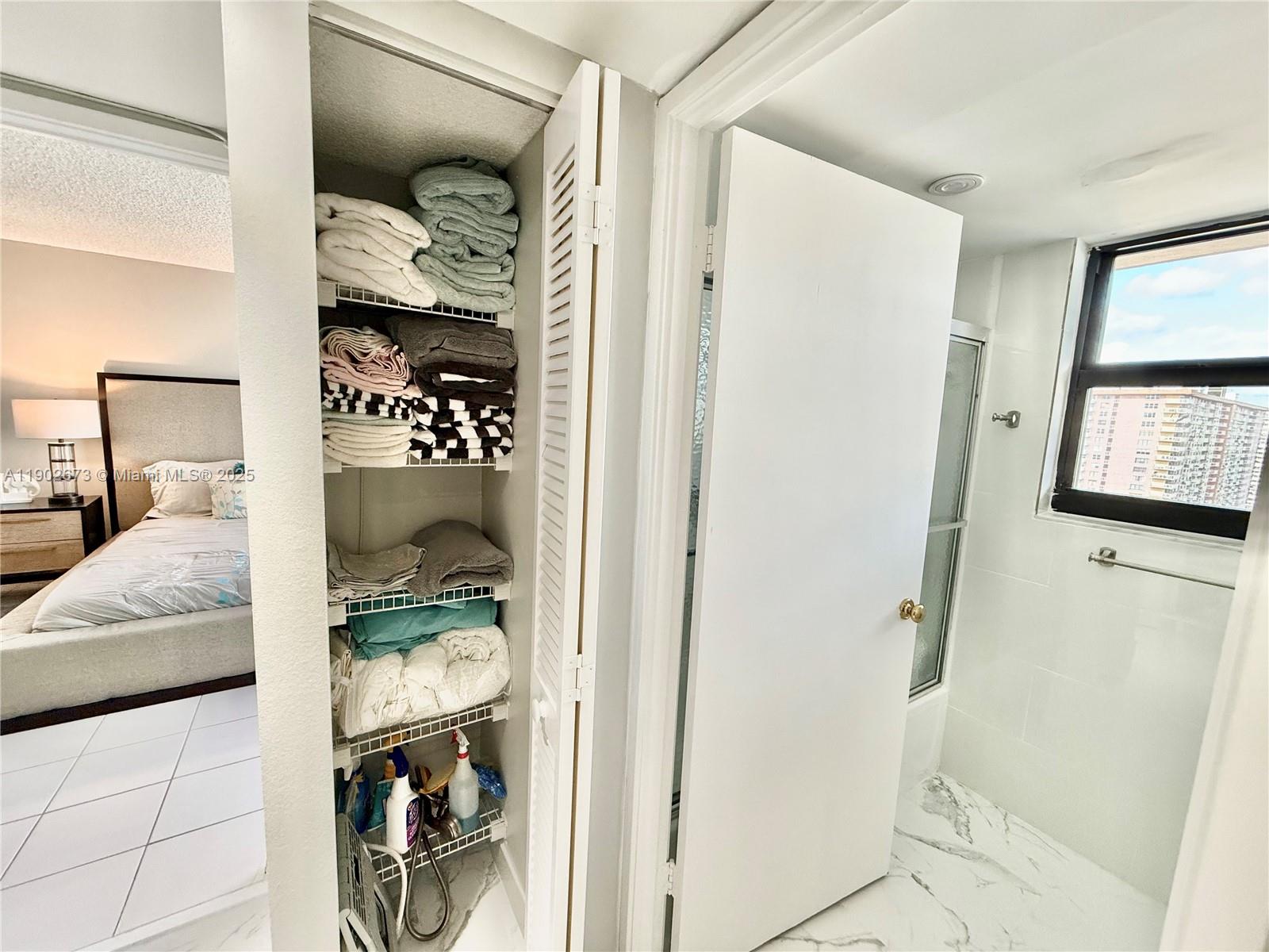 WINSTON TOWERS 700 CONDO - Residential Lease