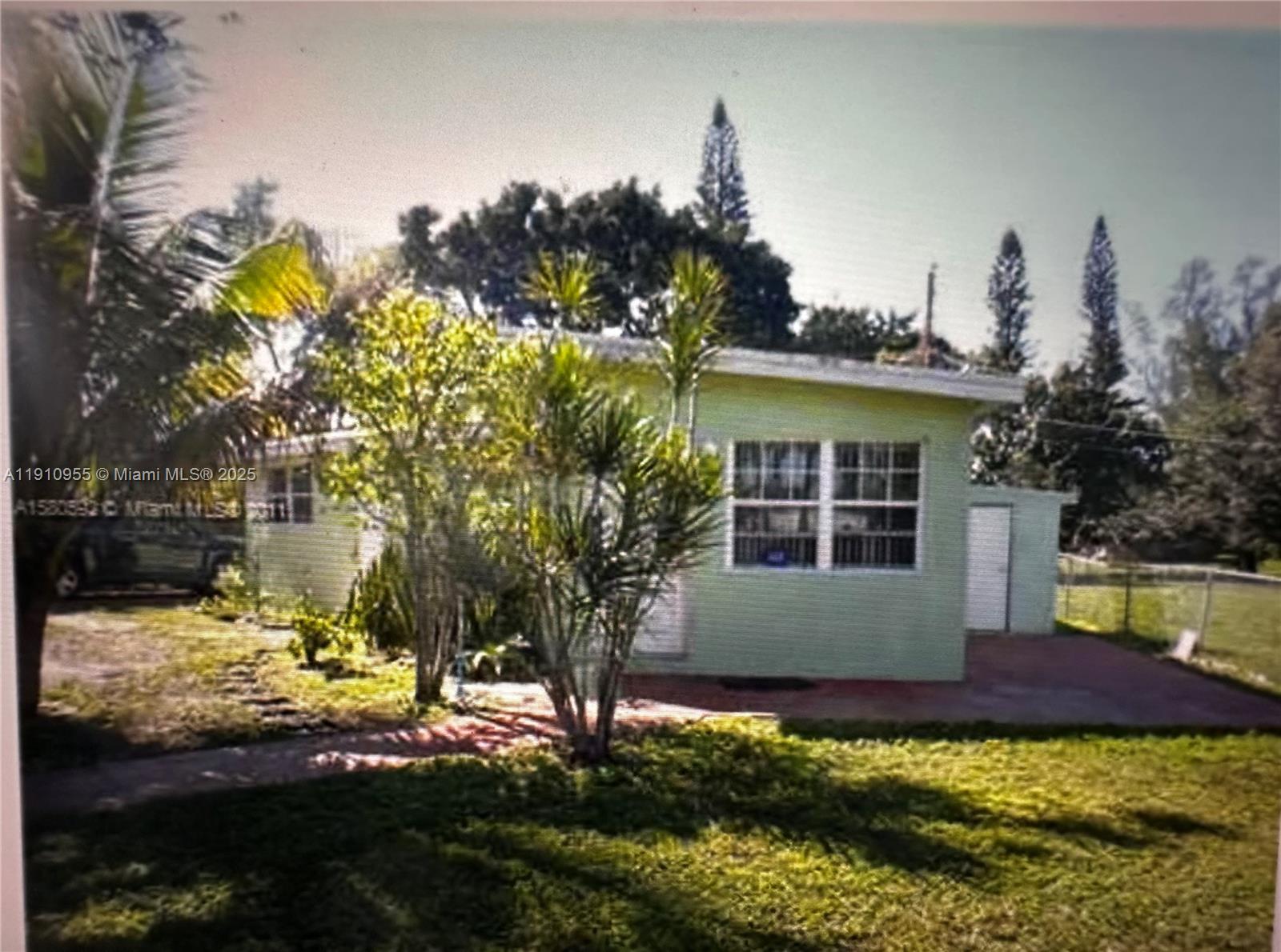 MIAMI GARDENS ESTATES SEC - Residential