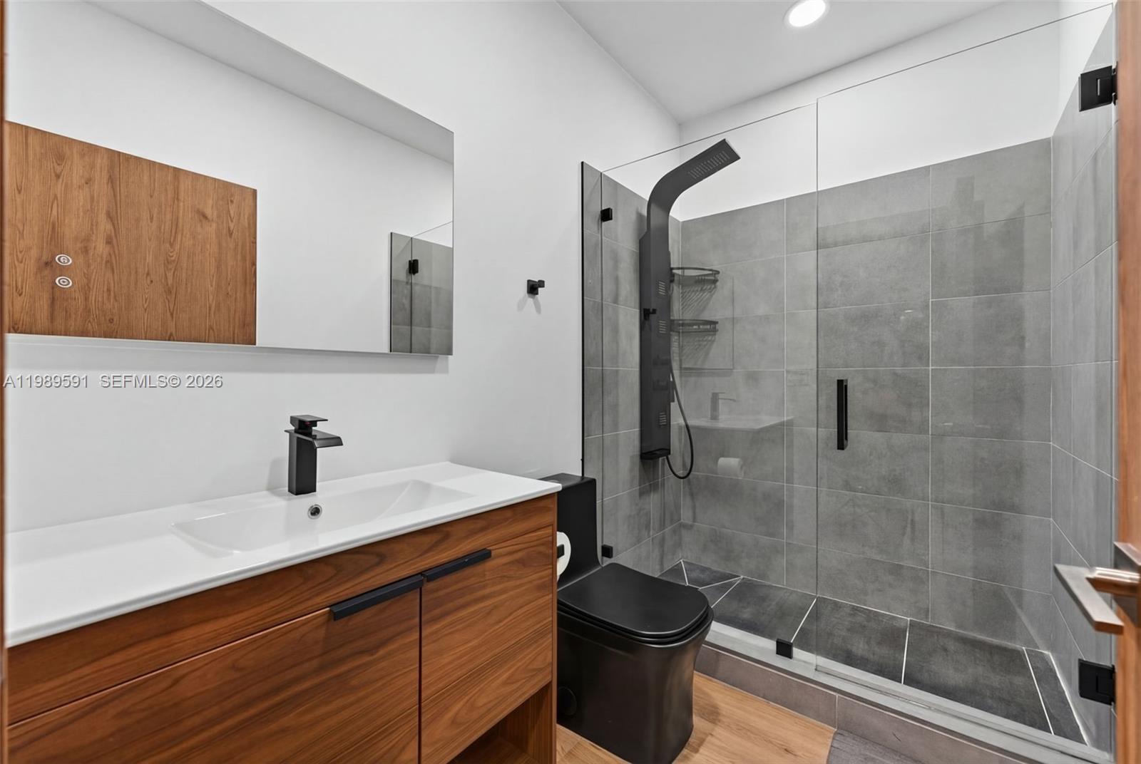 VENETIAN PARC WEST - Residential