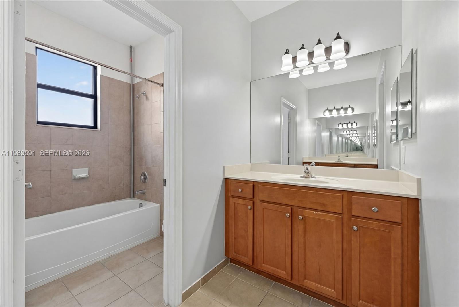 VENETIAN PARC WEST - Residential