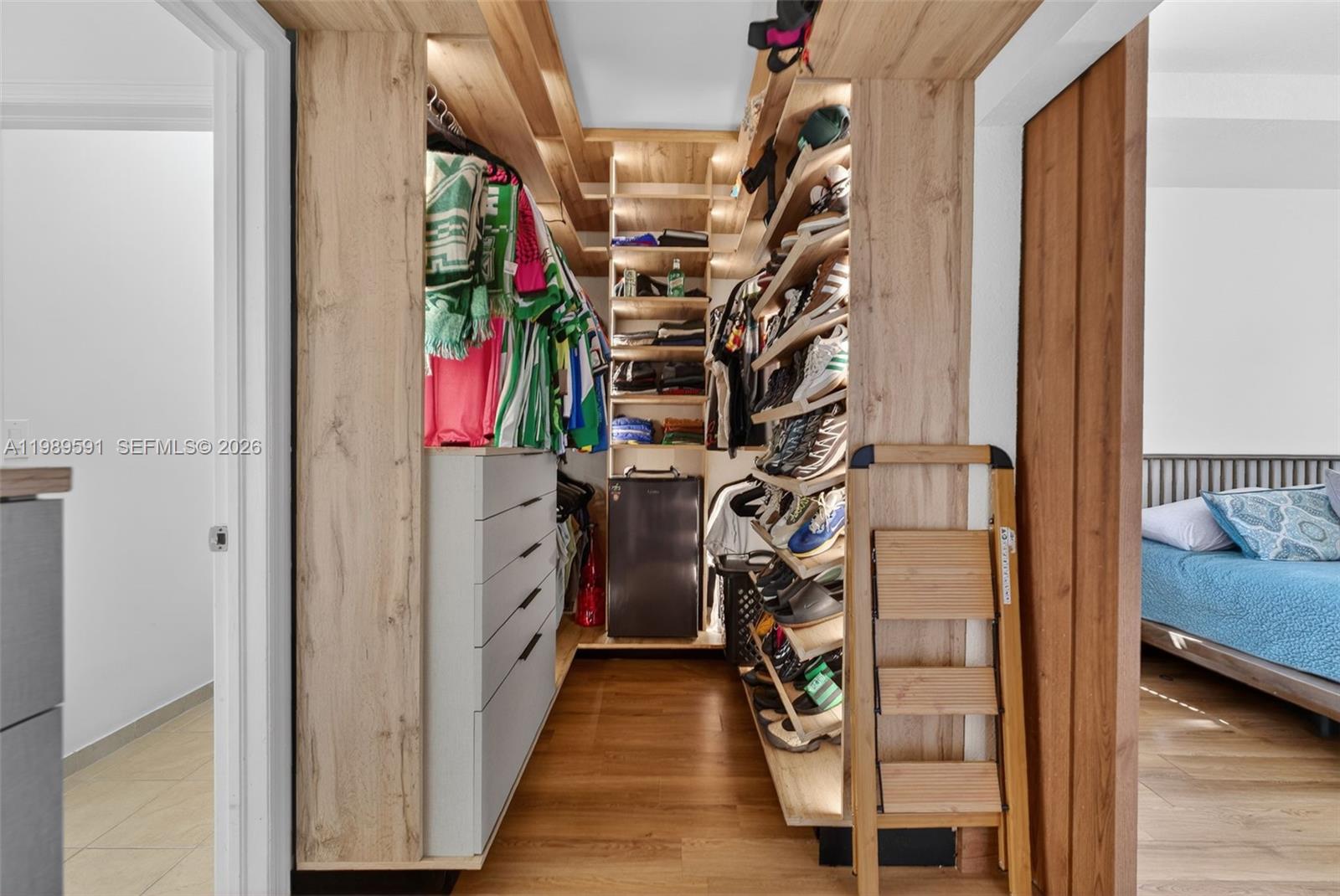 VENETIAN PARC WEST - Residential