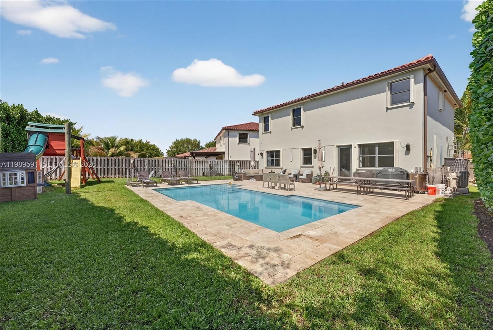 VENETIAN PARC WEST - Residential