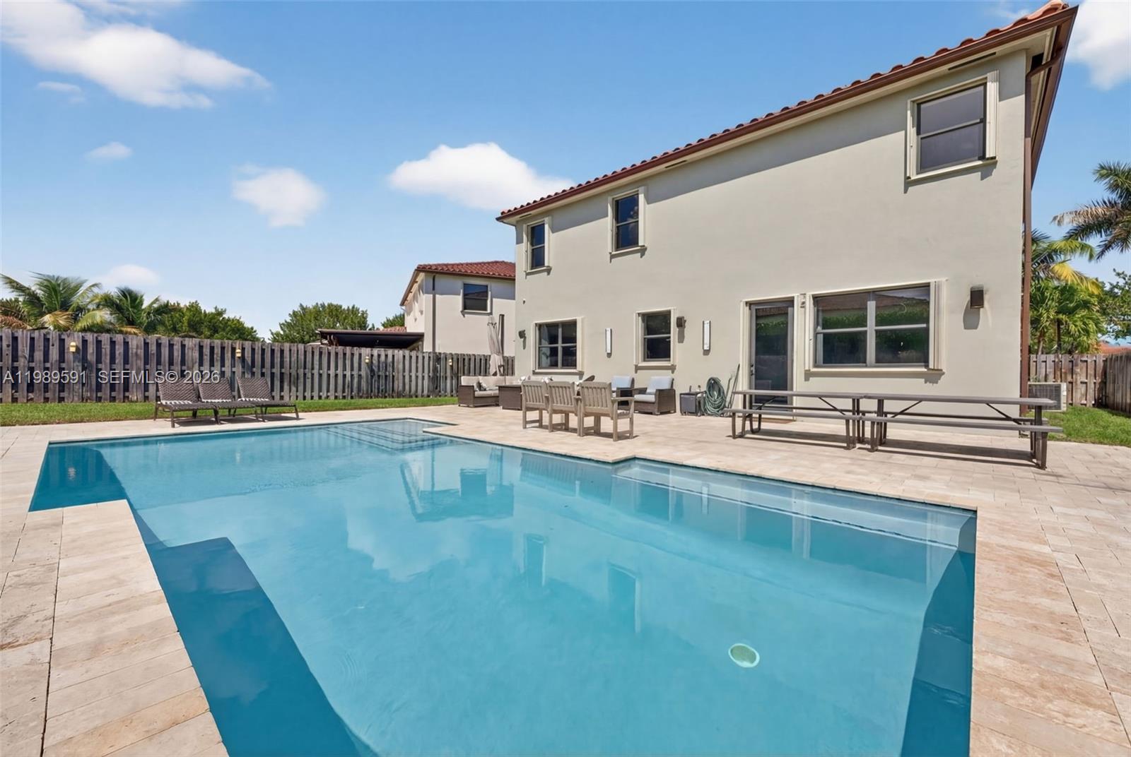 VENETIAN PARC WEST - Residential