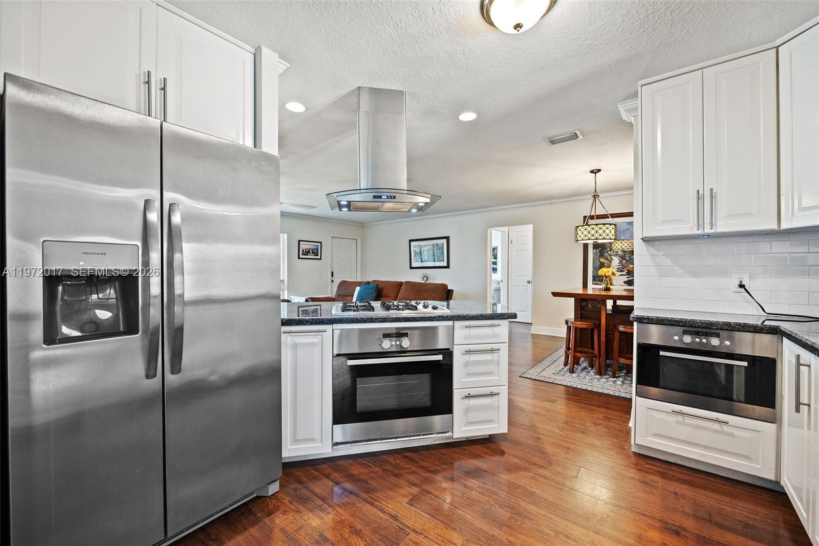 SUNRISE GOLF VILLAGE - Residential