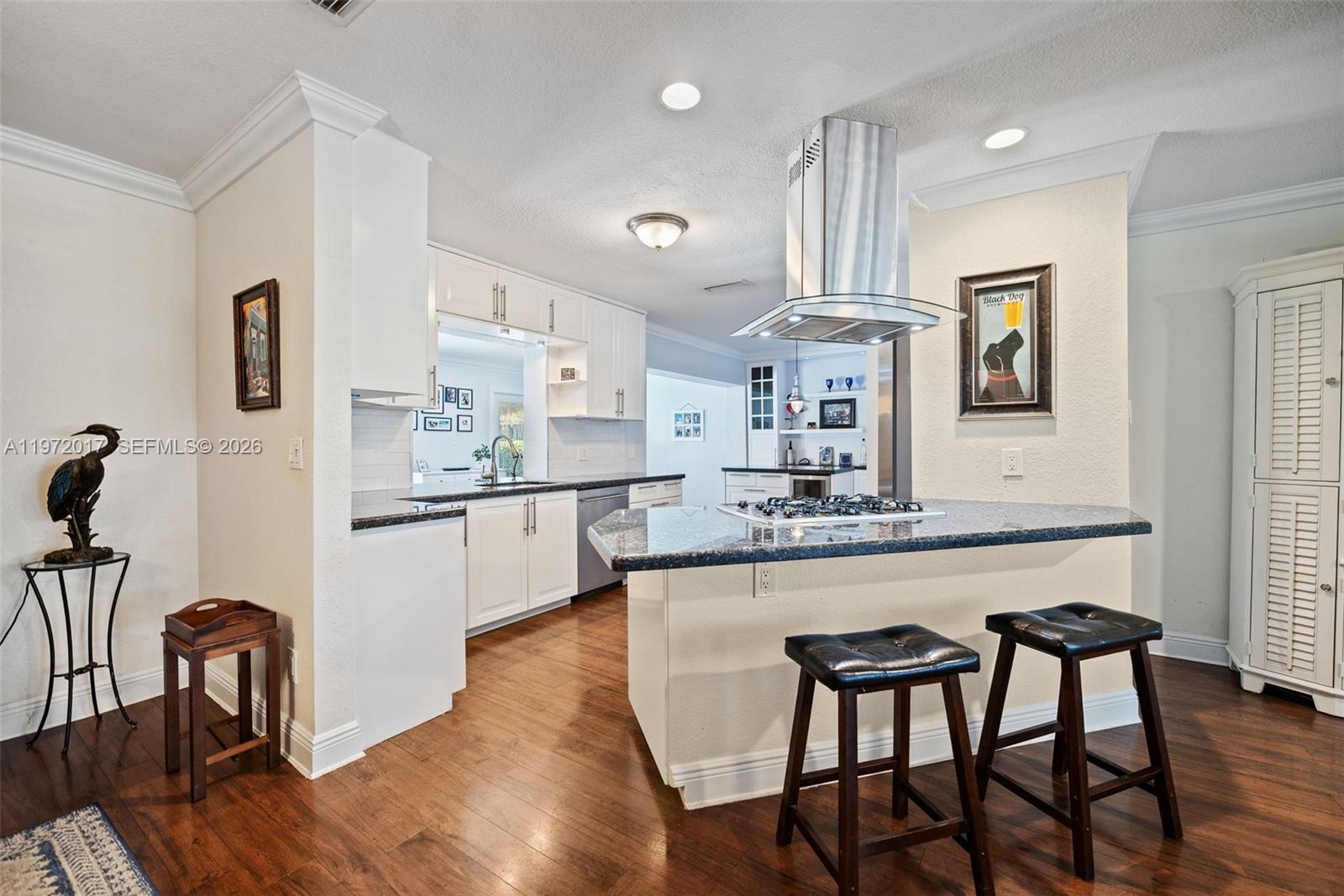 SUNRISE GOLF VILLAGE - Residential