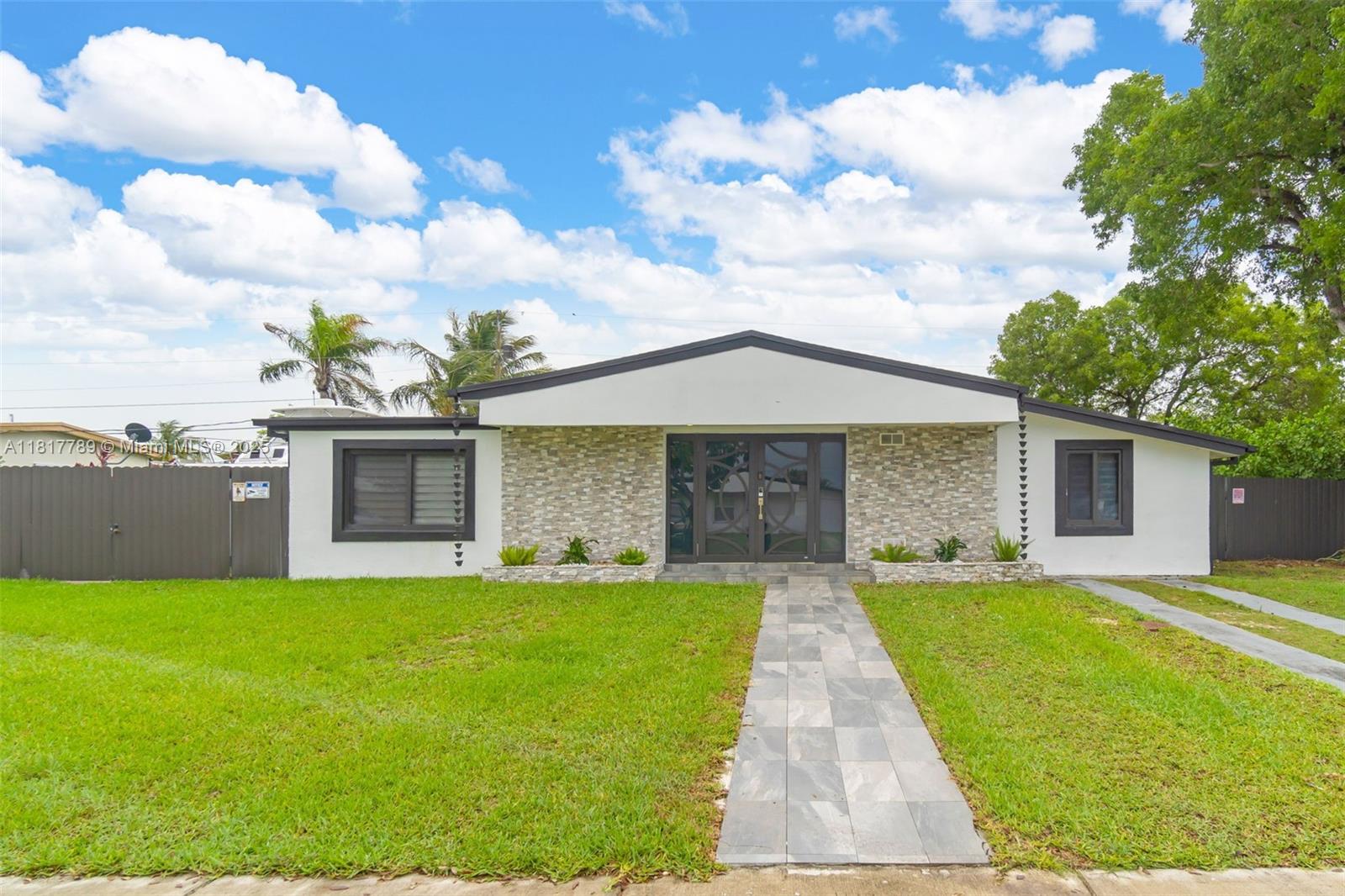 Property for Sale at 20000 Eagle Nest Rd, Cutler Bay, Miami-Dade County, Florida - Bedrooms: 5 
Bathrooms: 3  - $650,000