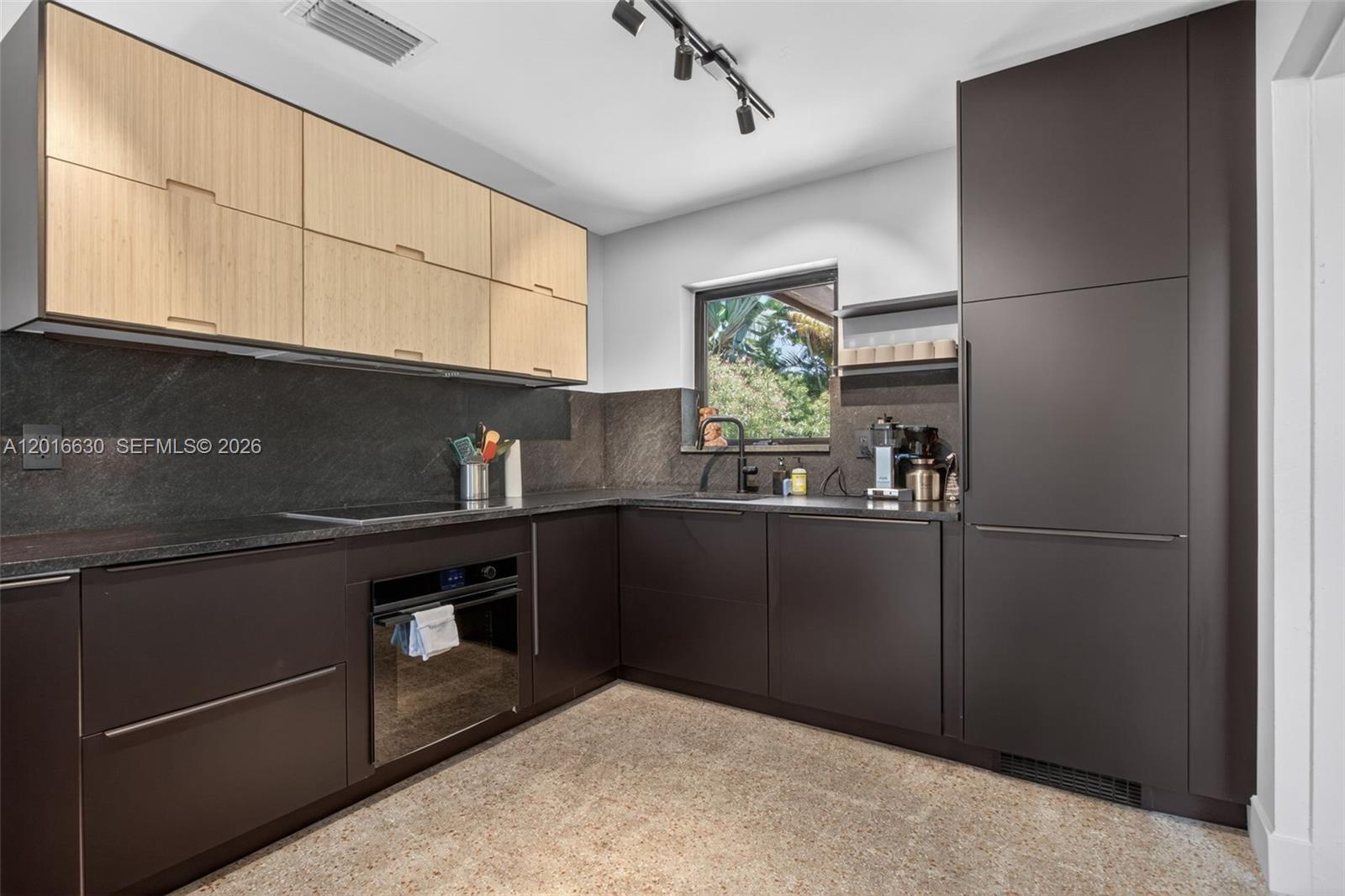 OAKLAND PARK - Residential Lease