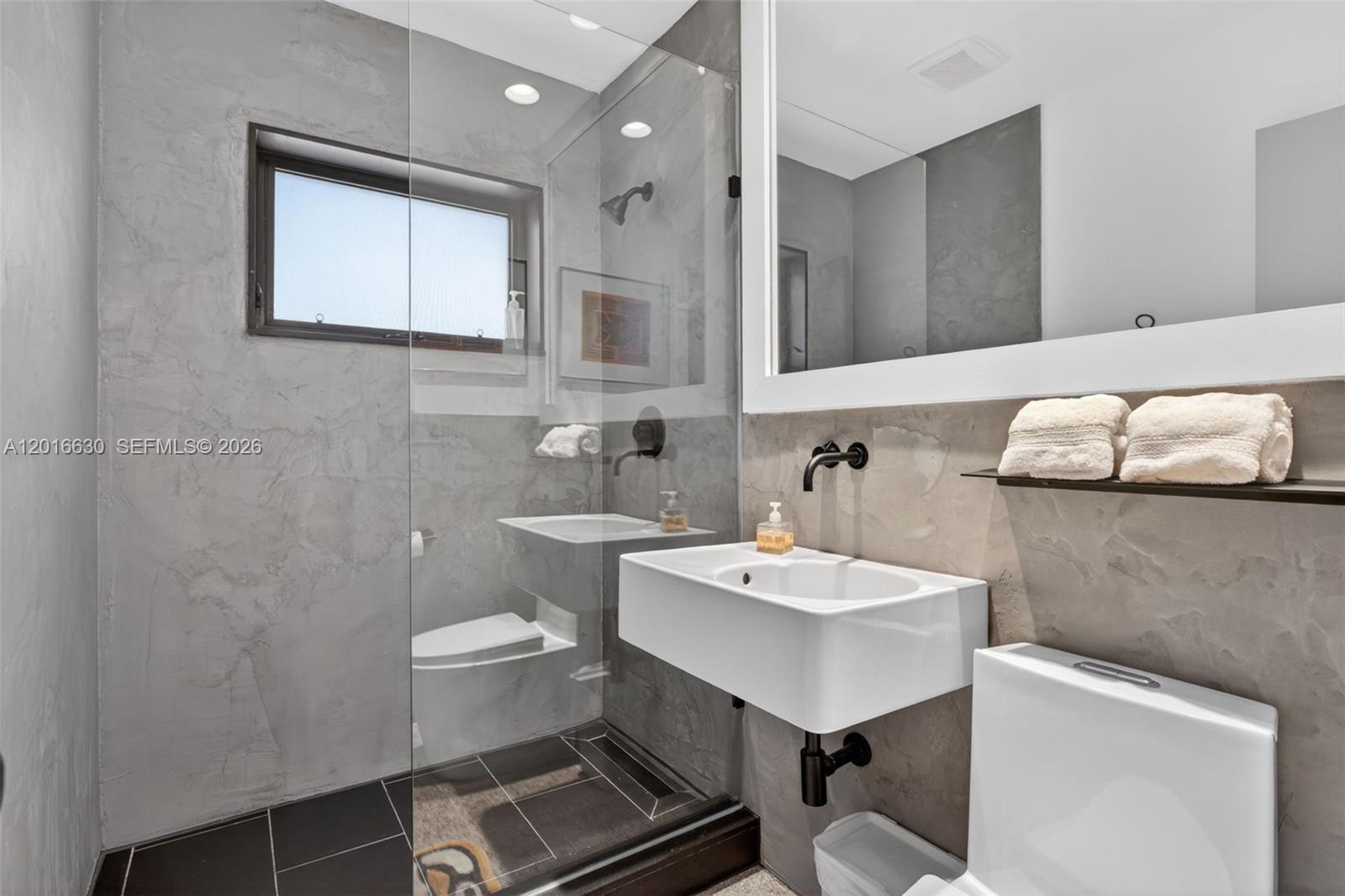 OAKLAND PARK - Residential Lease