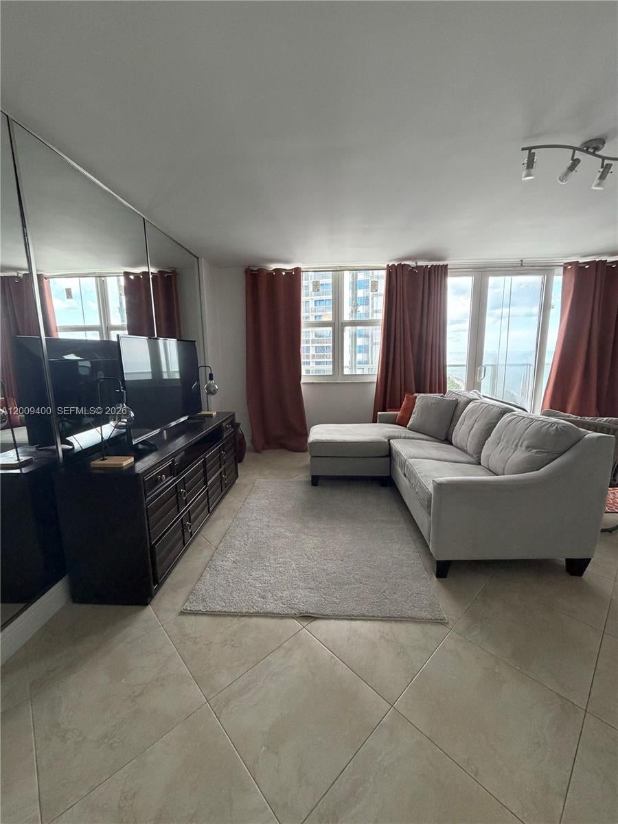 3180 S Ocean Dr 1705