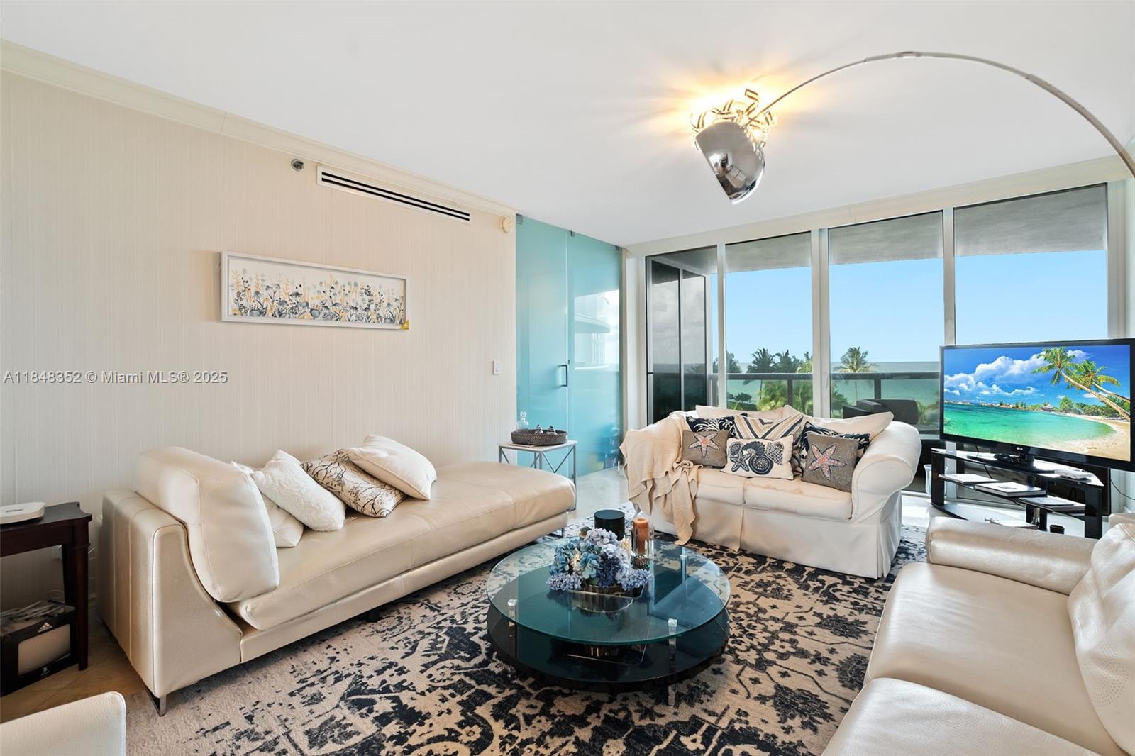 18911 Collins Ave 706
