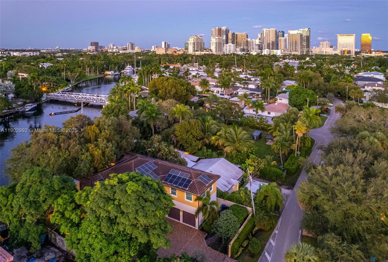 RIVERSIDE ADD AMEN PLAT - Residential