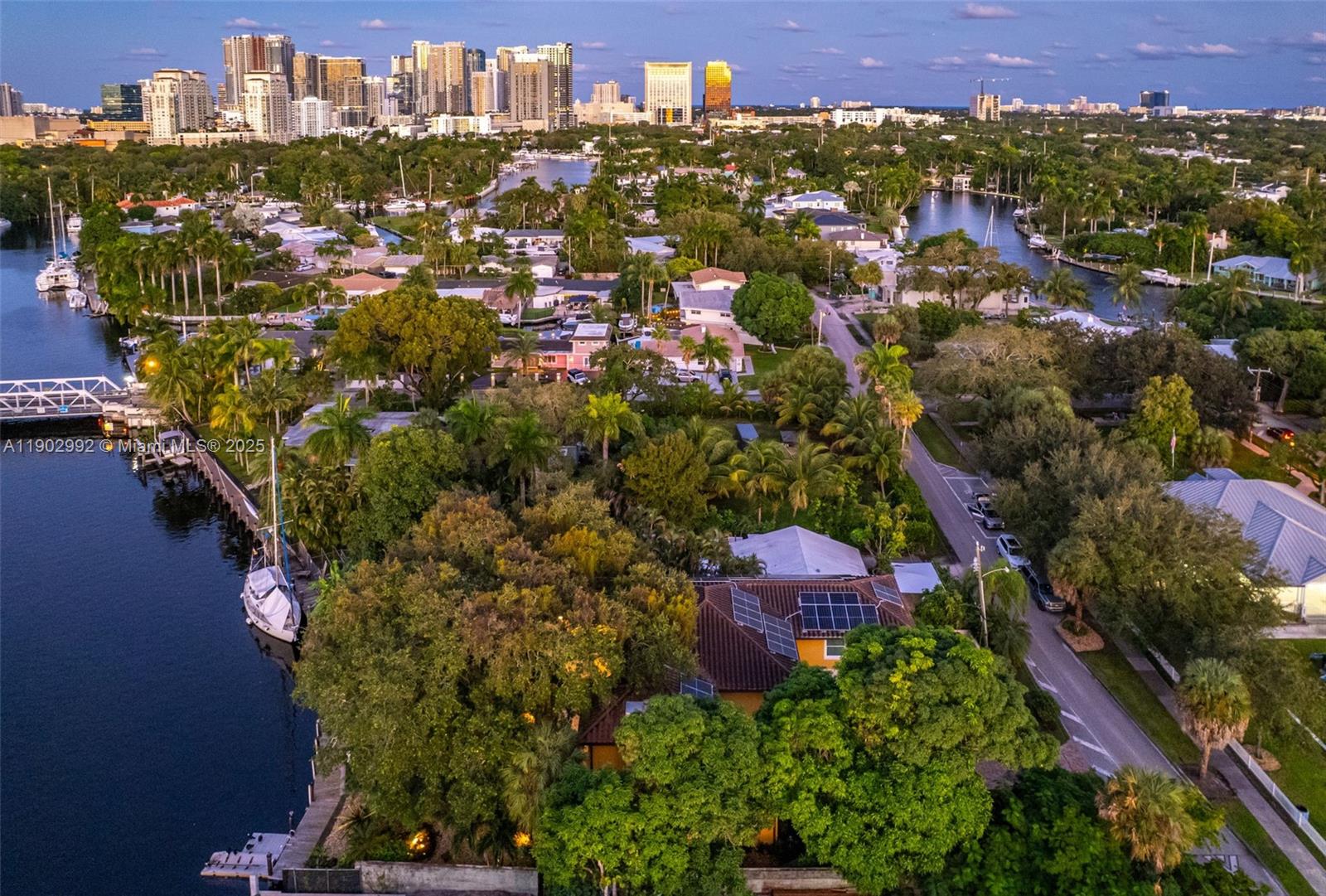 RIVERSIDE ADD AMEN PLAT - Residential