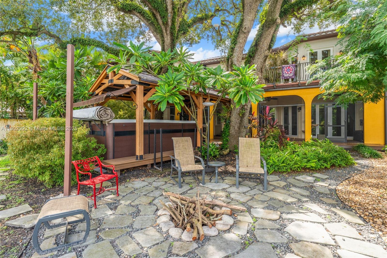 RIVERSIDE ADD AMEN PLAT - Residential