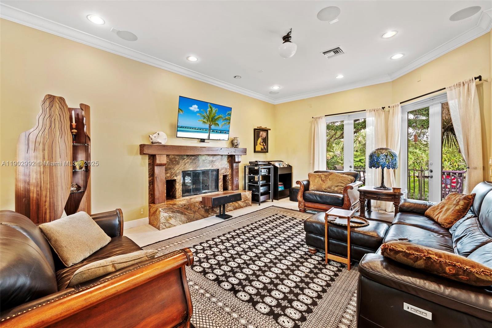 RIVERSIDE ADD AMEN PLAT - Residential