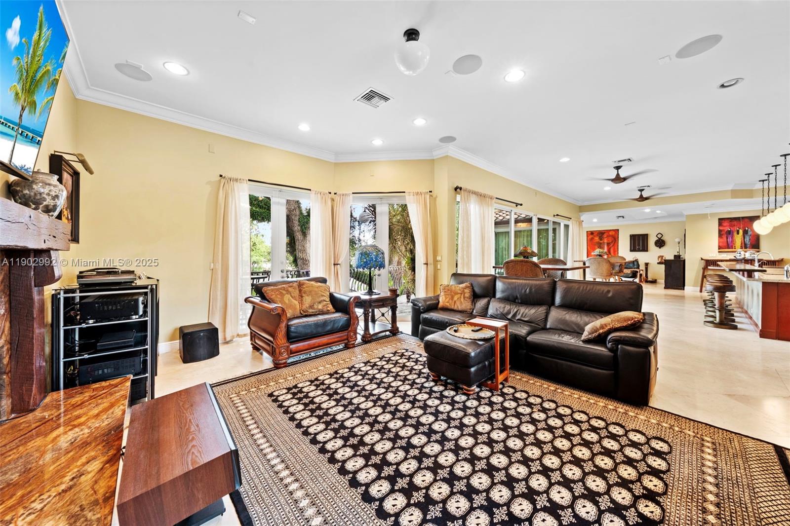 RIVERSIDE ADD AMEN PLAT - Residential