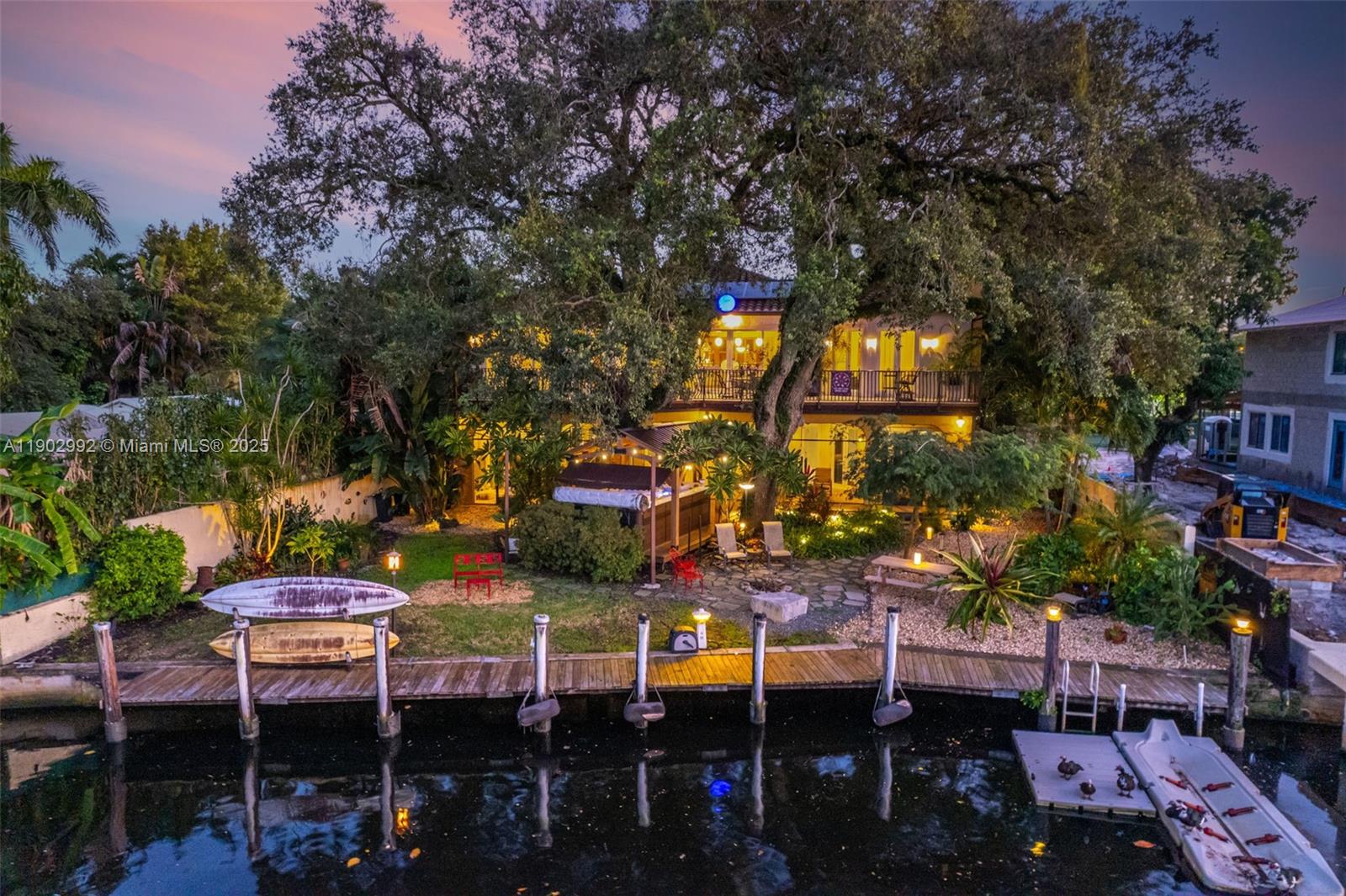 RIVERSIDE ADD AMEN PLAT - Residential