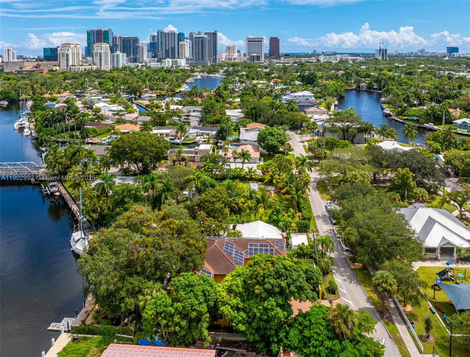 RIVERSIDE ADD AMEN PLAT - Residential