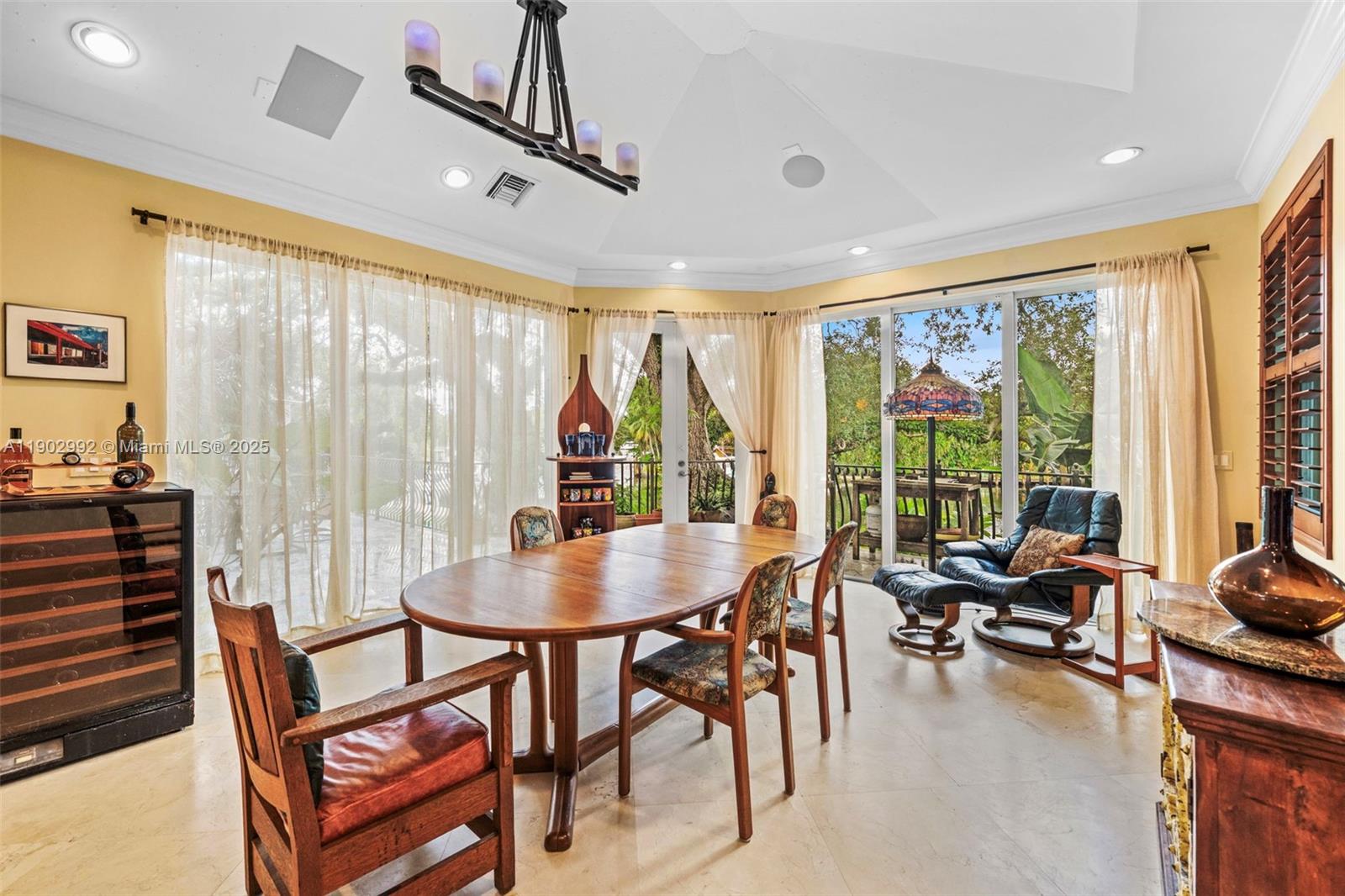 RIVERSIDE ADD AMEN PLAT - Residential