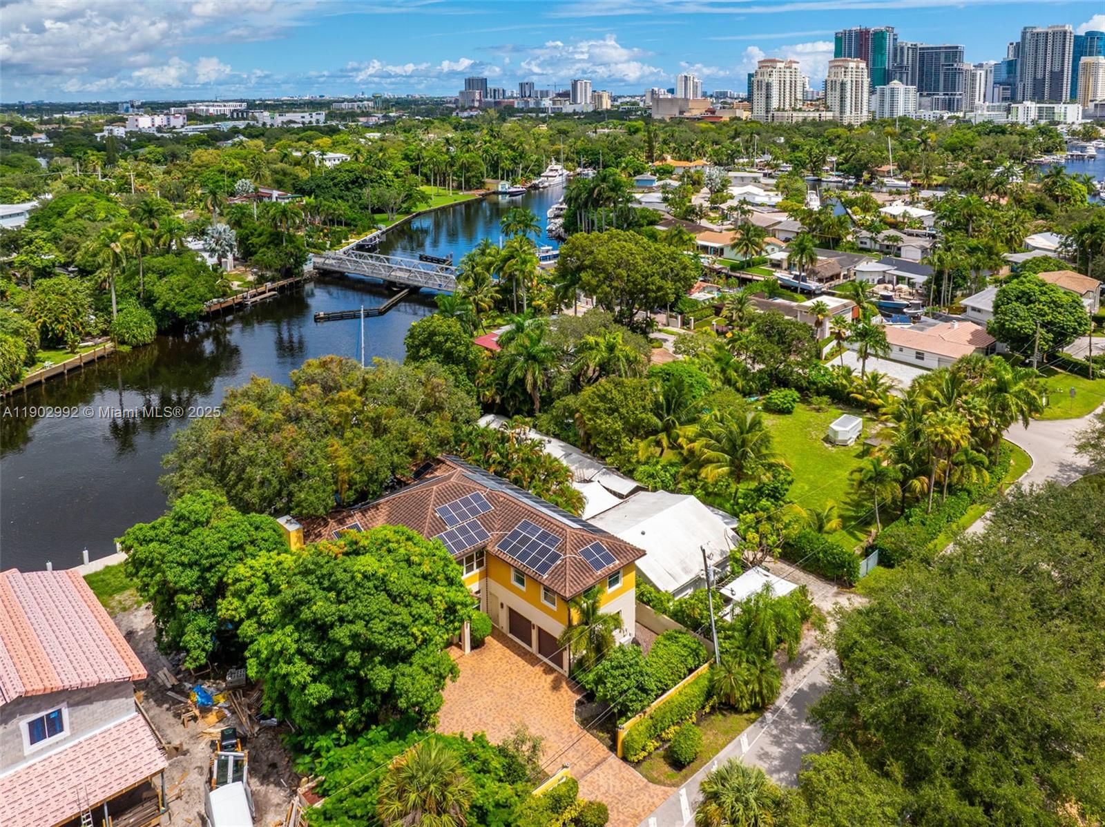 RIVERSIDE ADD AMEN PLAT - Residential