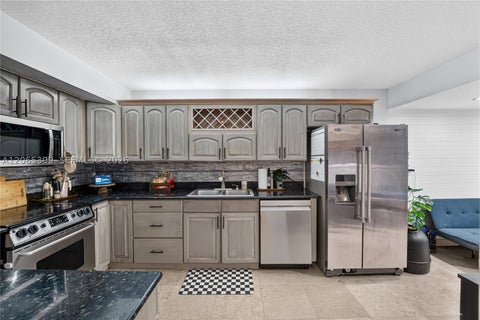 Tiny photo for 8703 Cleary Blvd, Plantation, FL 33324 (MLS # A12065399)