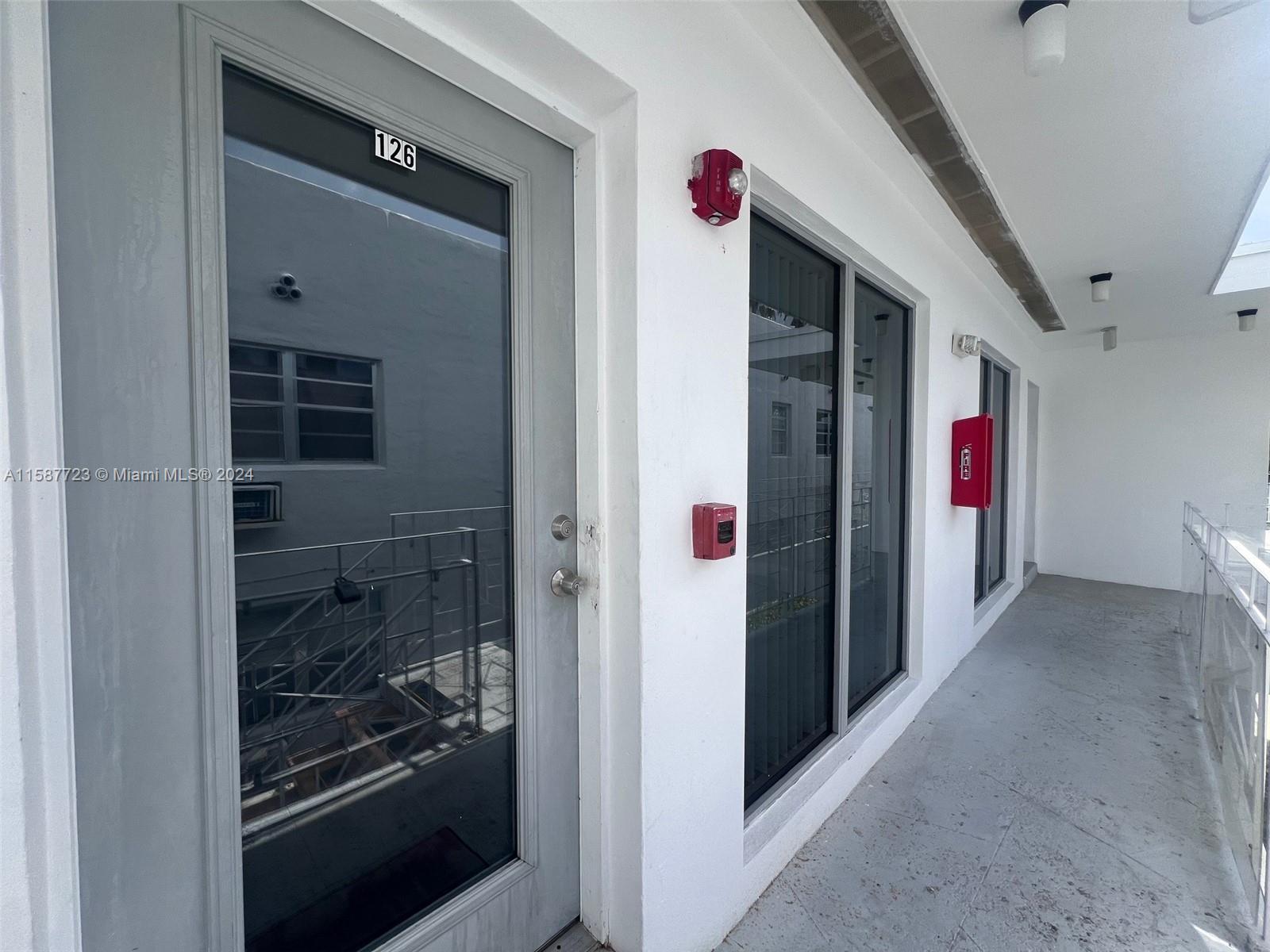 ETRURIA CONDO - Residential