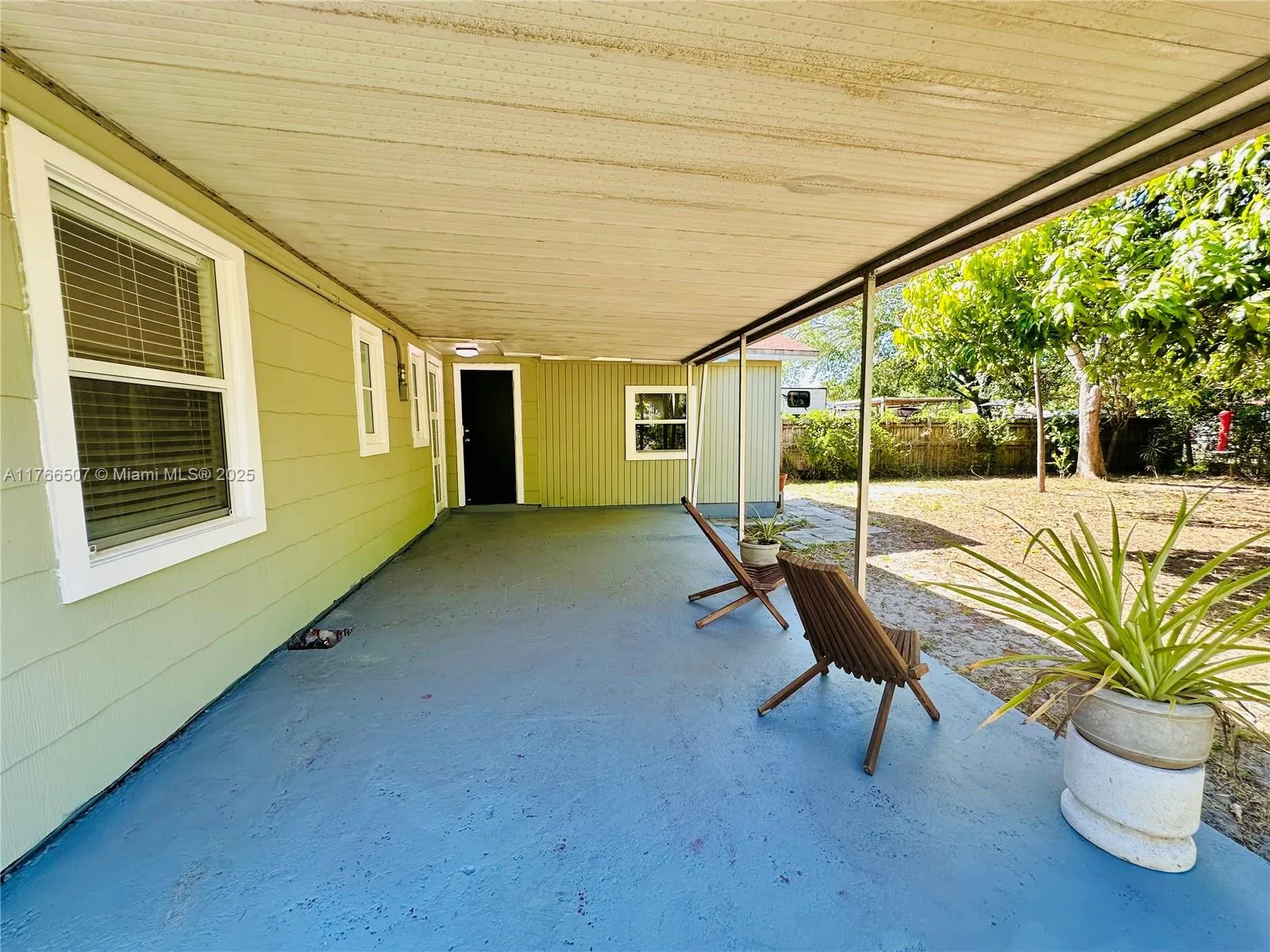 North Miami, Florida 33168, United States, 2 Bedrooms Bedrooms, ,1 BathroomBathrooms,Residential,Active,93451