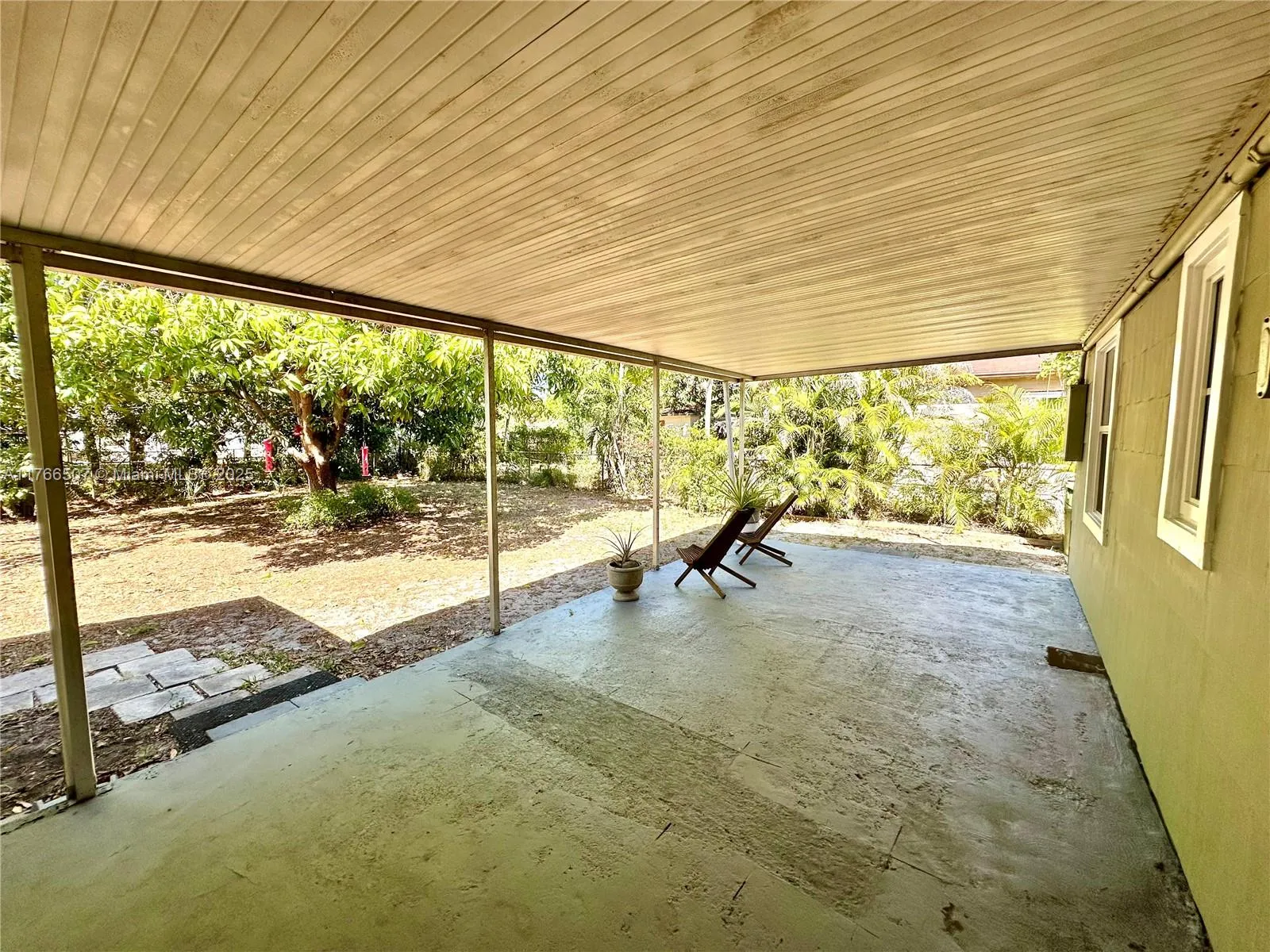 North Miami, Florida 33168, United States, 2 Bedrooms Bedrooms, ,1 BathroomBathrooms,Residential,Active,93451