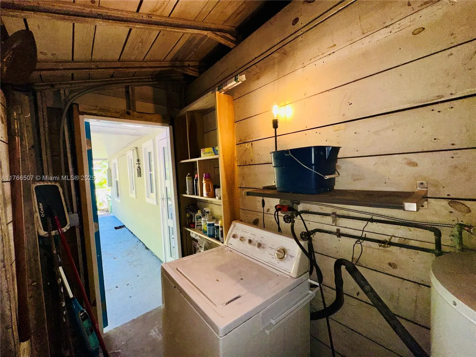 North Miami, Florida 33168, United States, 2 Bedrooms Bedrooms, ,1 BathroomBathrooms,Residential,Active,93451