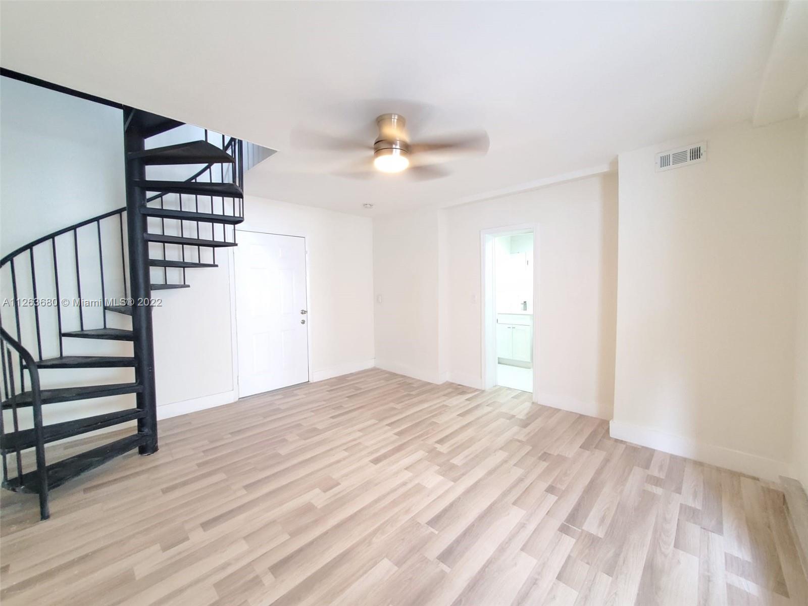 Photo 9 of 40 of 291 W 41st St house
